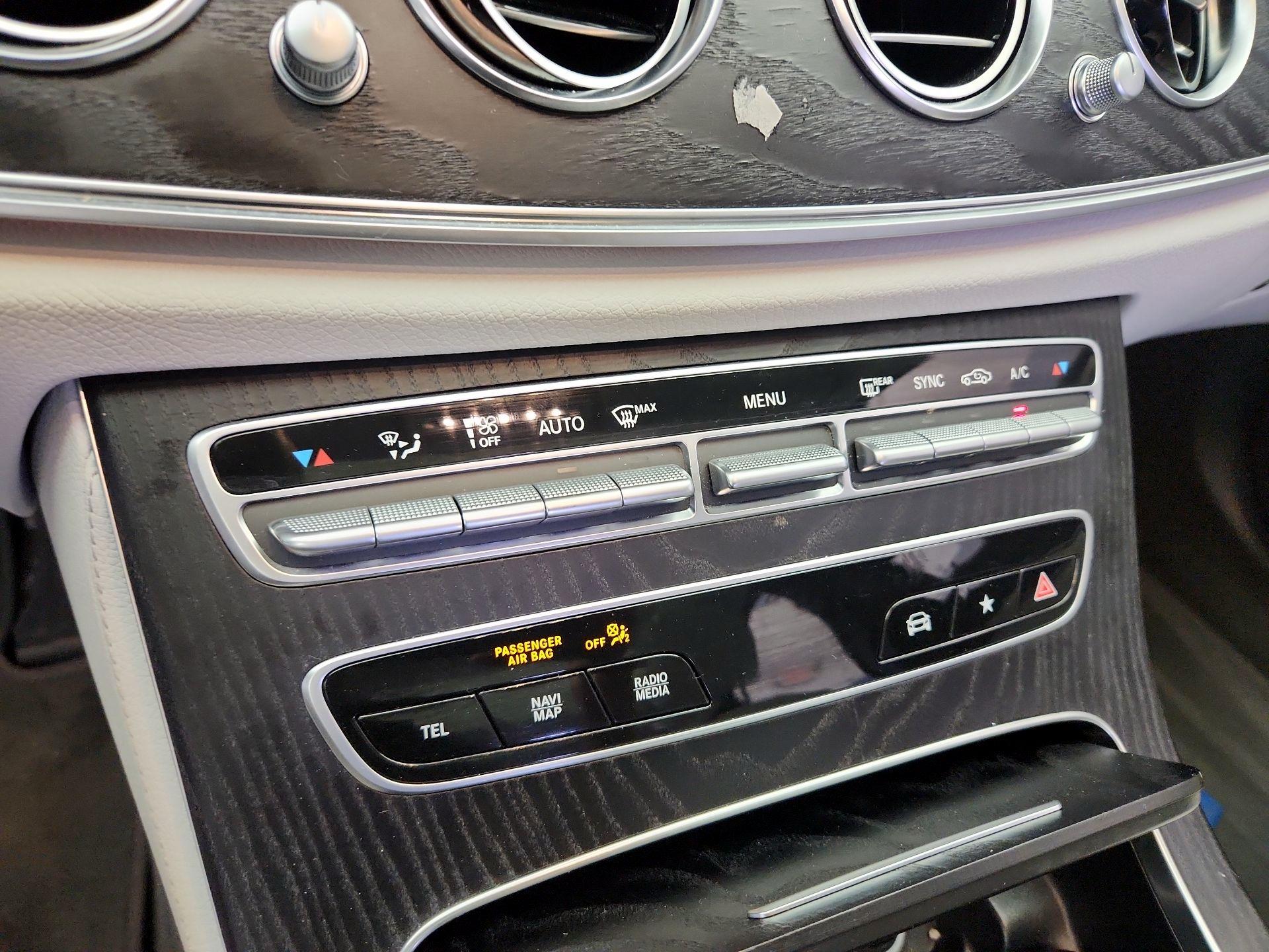 Thumbnail: 2021 Mercedes-Benz E-Class - 17