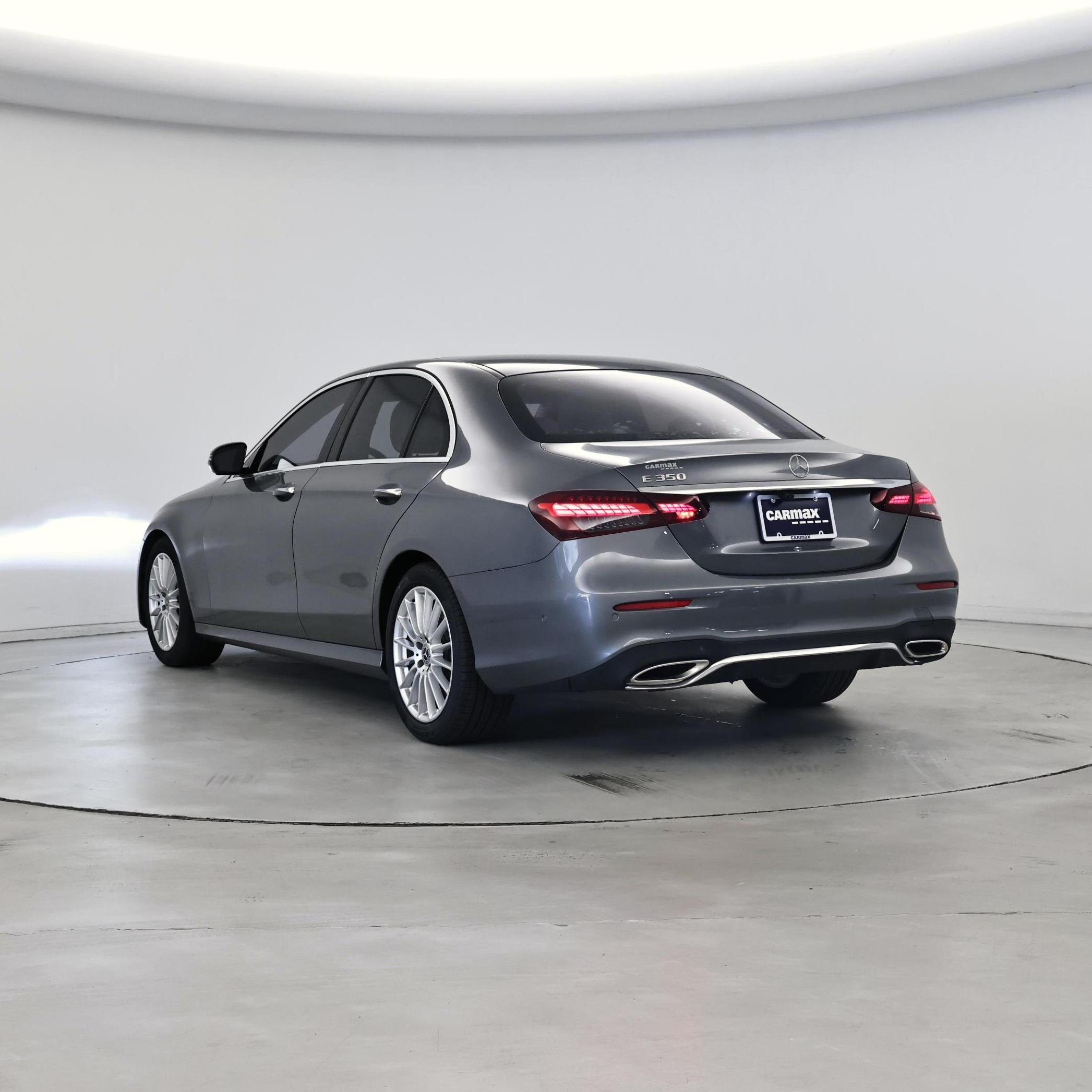 Thumbnail: 2021 Mercedes-Benz E-Class - 2