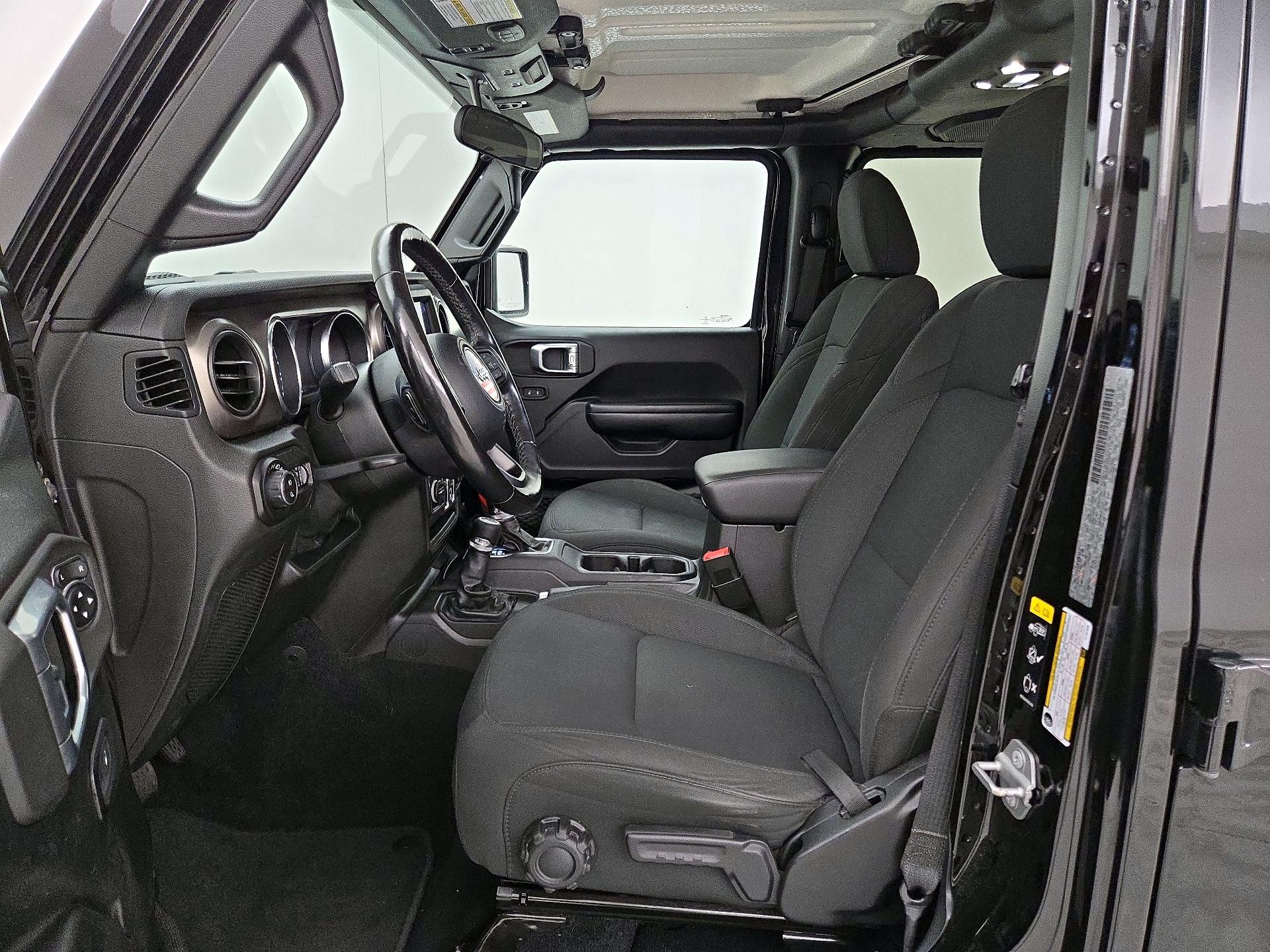 Thumbnail: 2020 Jeep Gladiator - 11