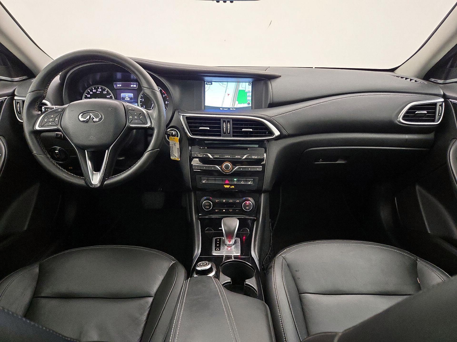 Thumbnail: 2017 INFINITI QX30 - 9