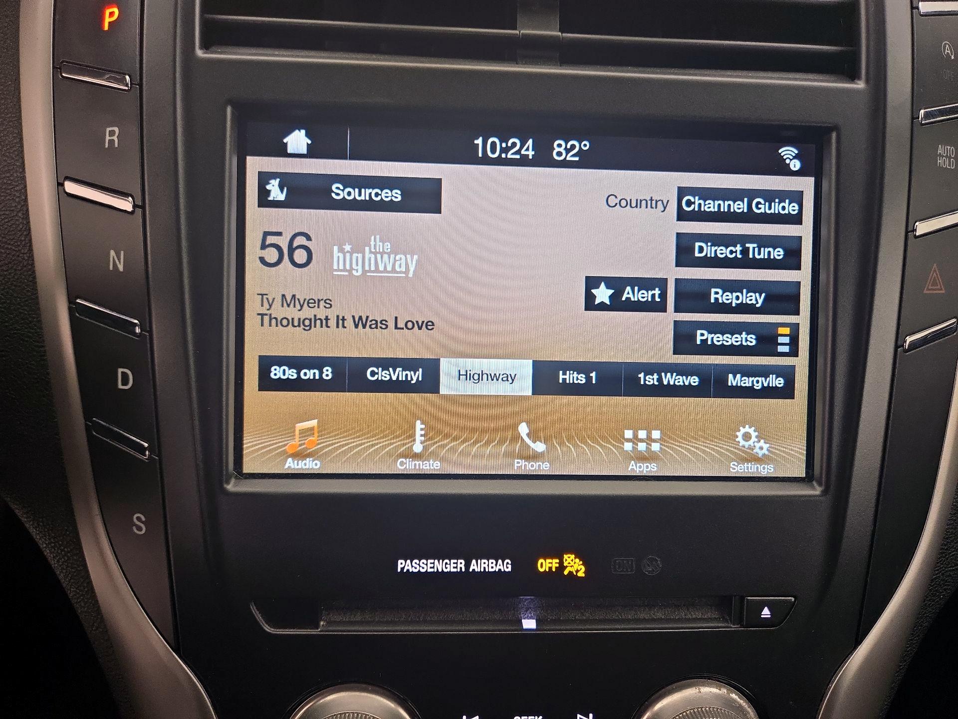 Thumbnail: 2017 Lincoln MKC - 15