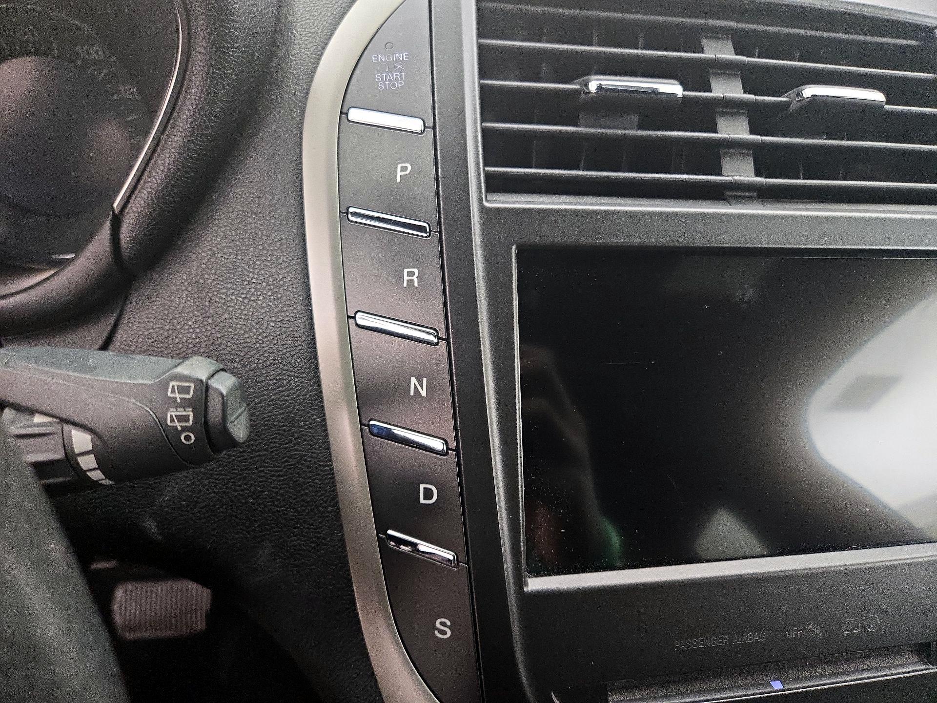 Thumbnail: 2017 Lincoln MKC - 17