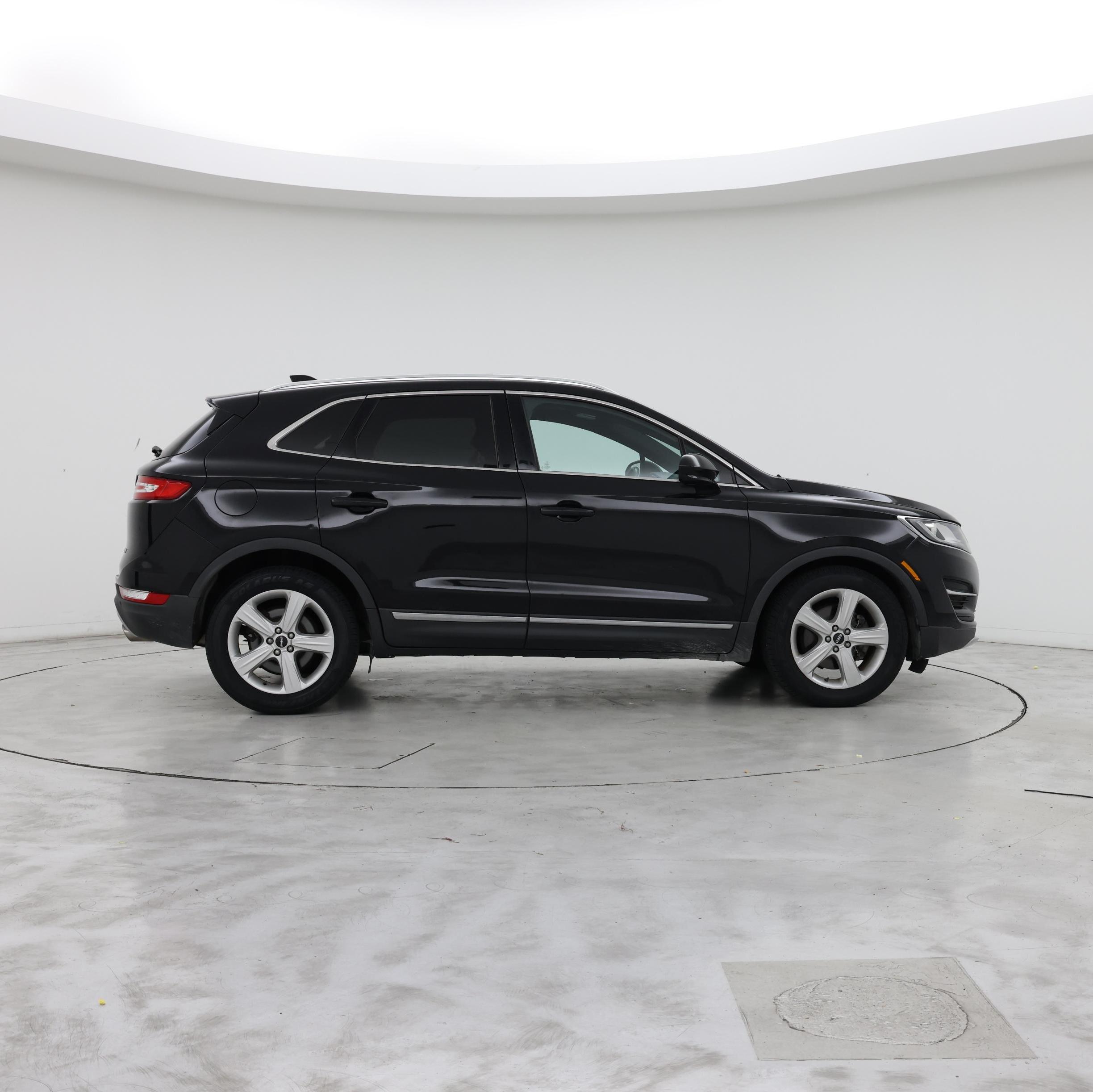 Thumbnail: 2017 Lincoln MKC - 7