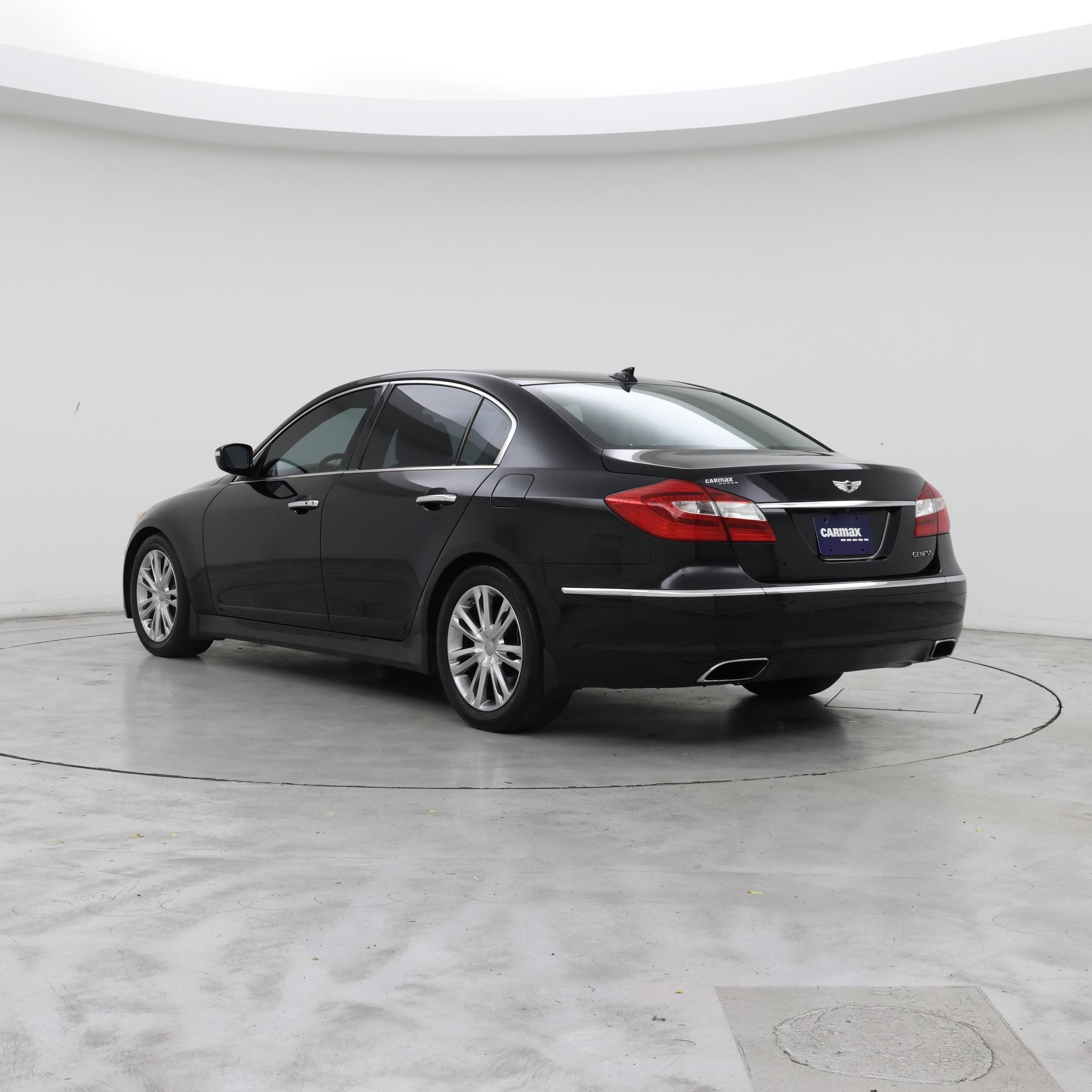 Thumbnail: 2013 Hyundai Genesis - 2