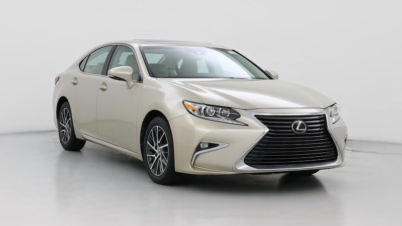 2016 Lexus ES 350 Hero Image
