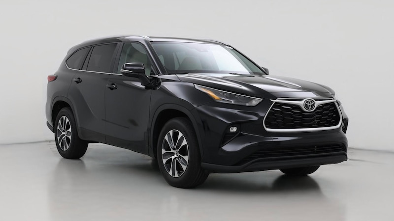 2023 Toyota Highlander XLE Hero Image
