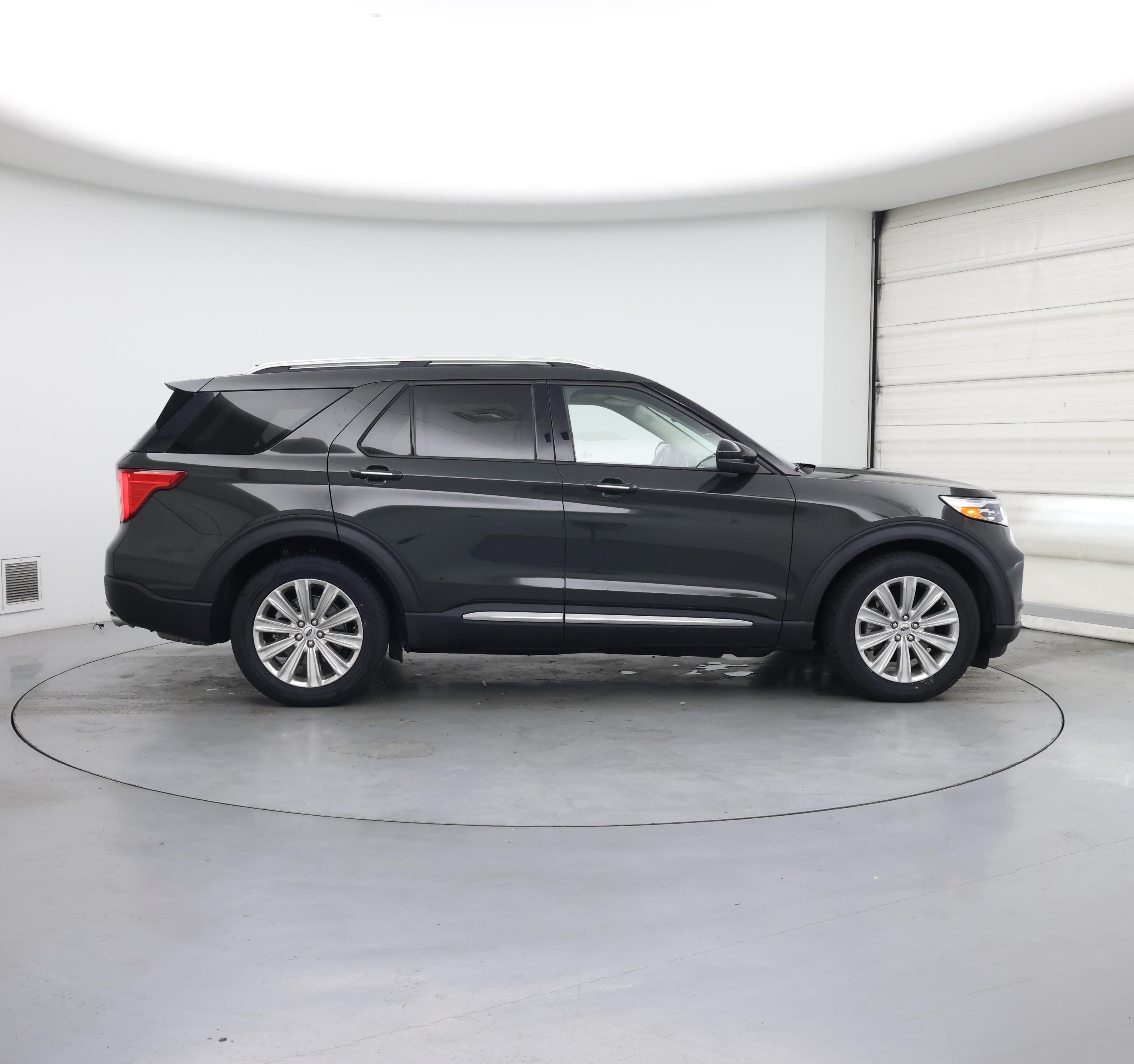 Thumbnail: 2022 Ford Explorer - 7