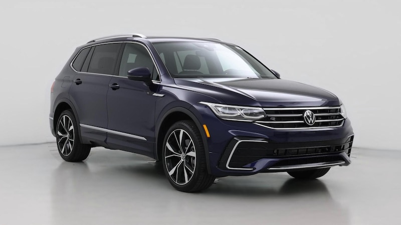 2022 Volkswagen Tiguan SE R-Line Hero Image