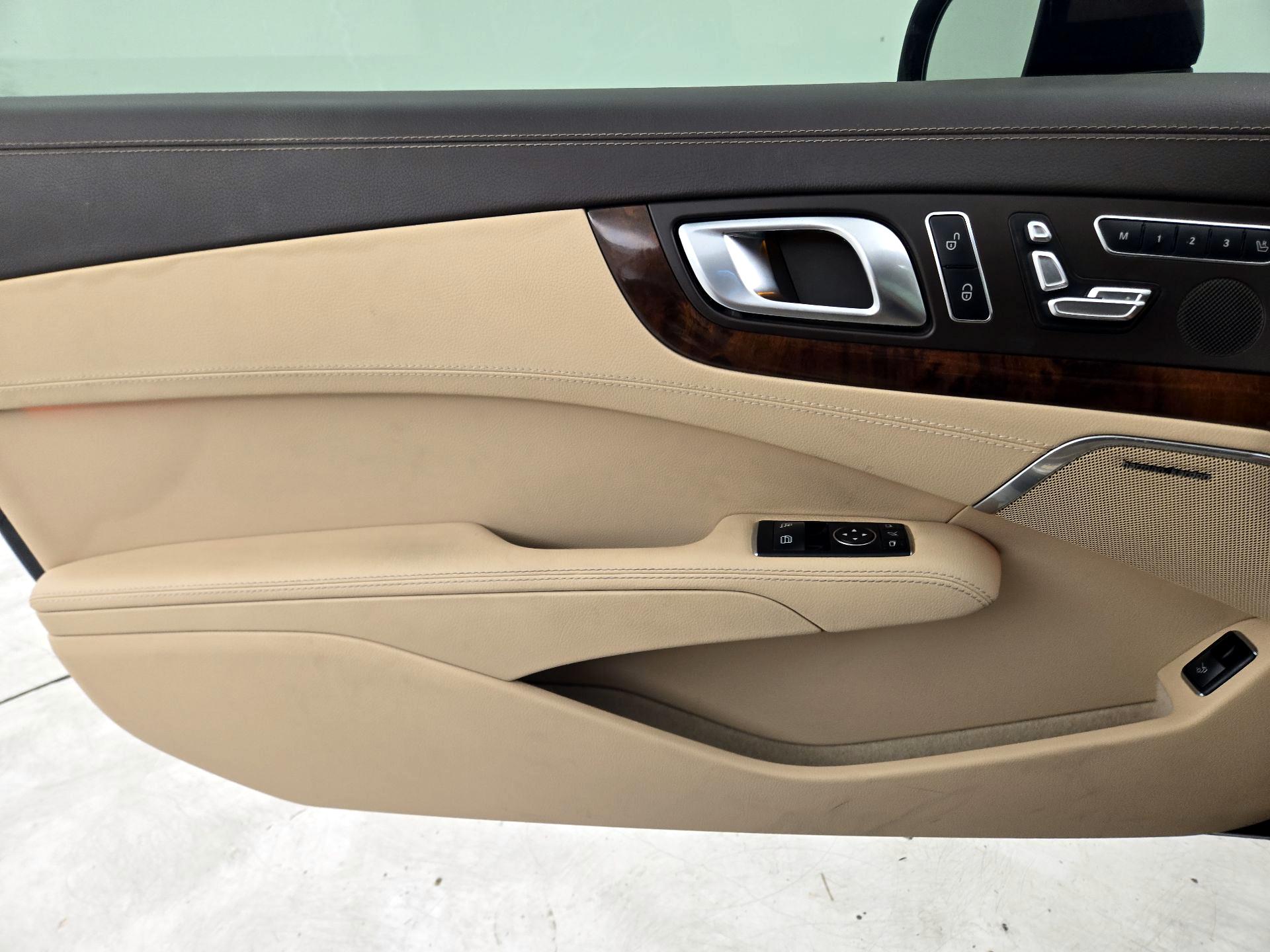 Thumbnail: 2014 Mercedes-Benz SL-Class - 12
