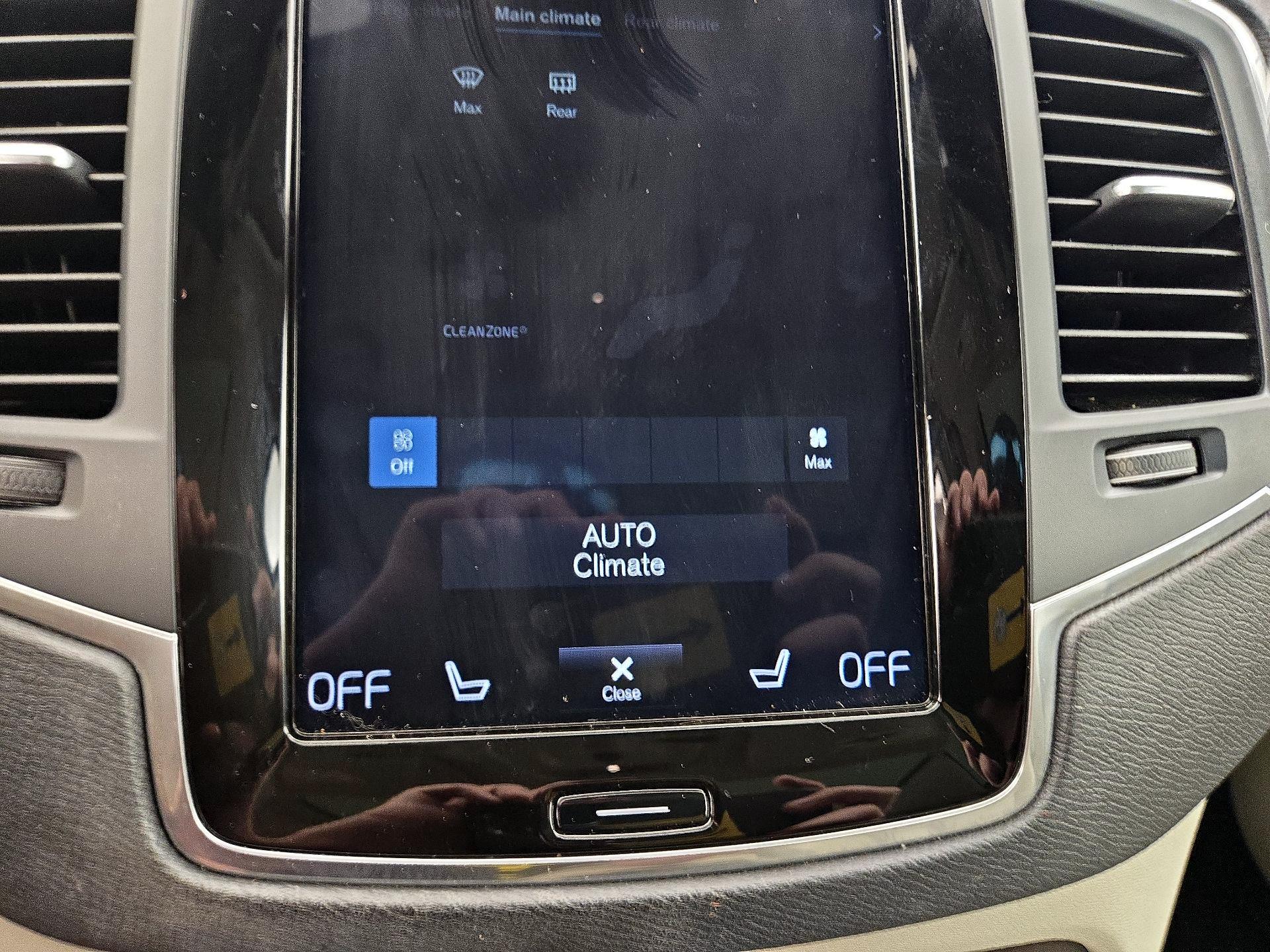 Thumbnail: 2019 Volvo XC90 - 17