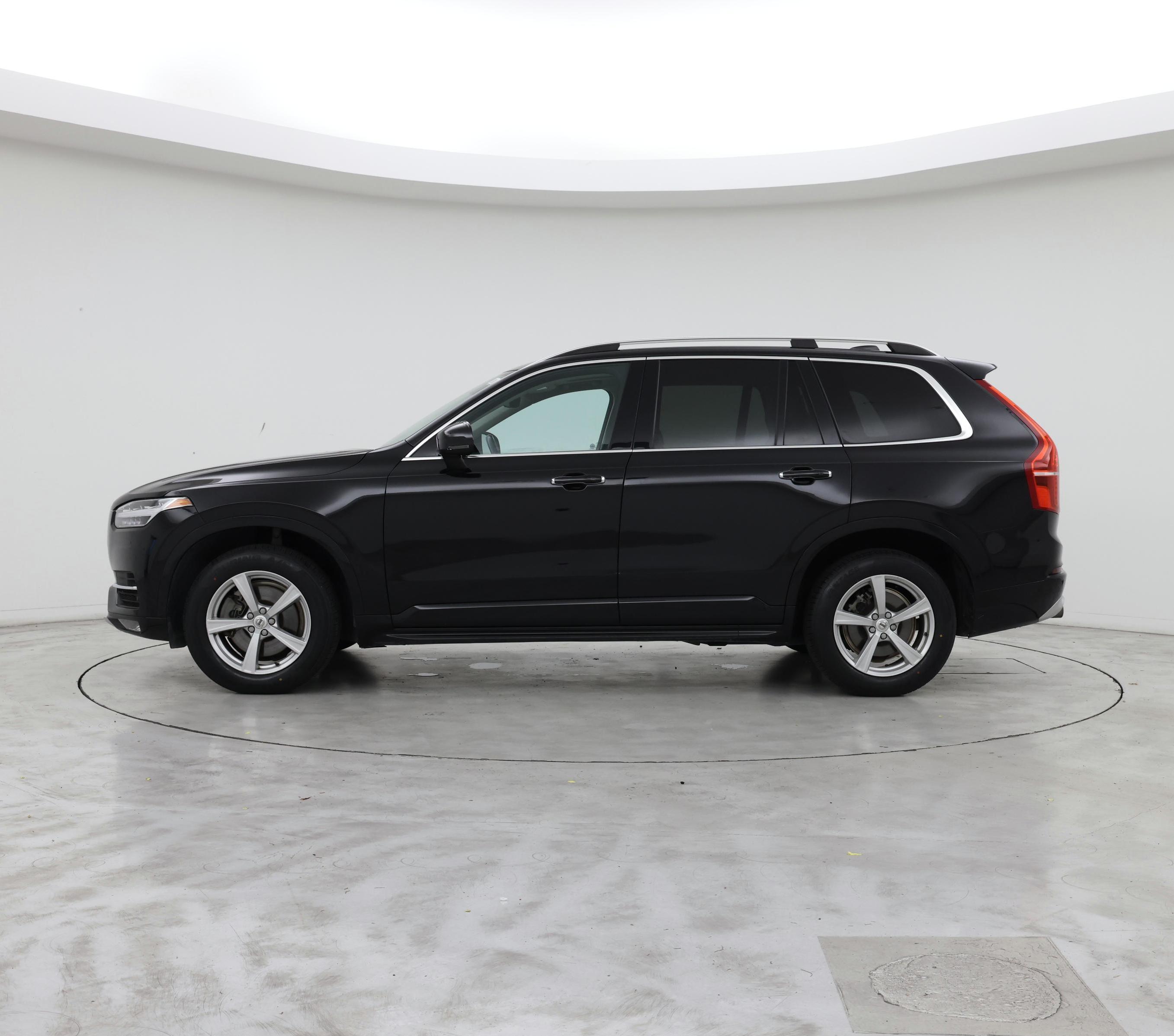 Thumbnail: 2019 Volvo XC90 - 3