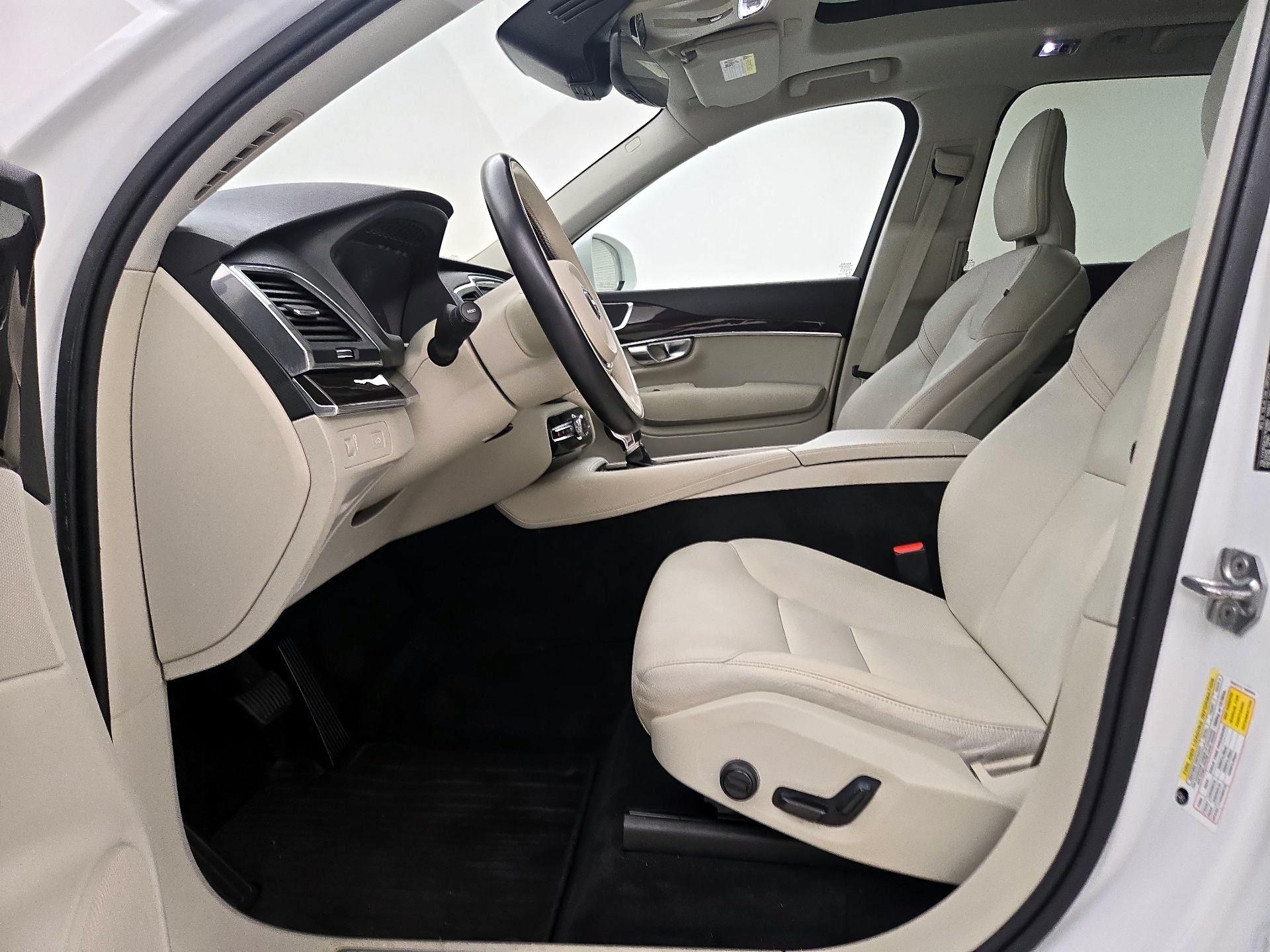 Thumbnail: 2019 Volvo XC90 - 11
