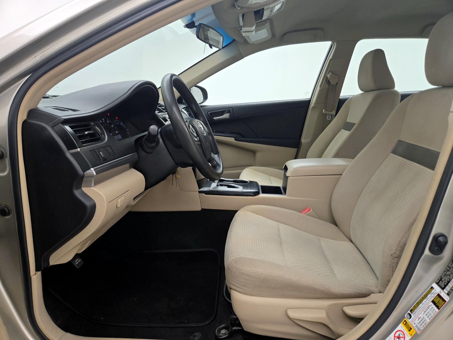 Thumbnail: 2014 Toyota Camry - 11