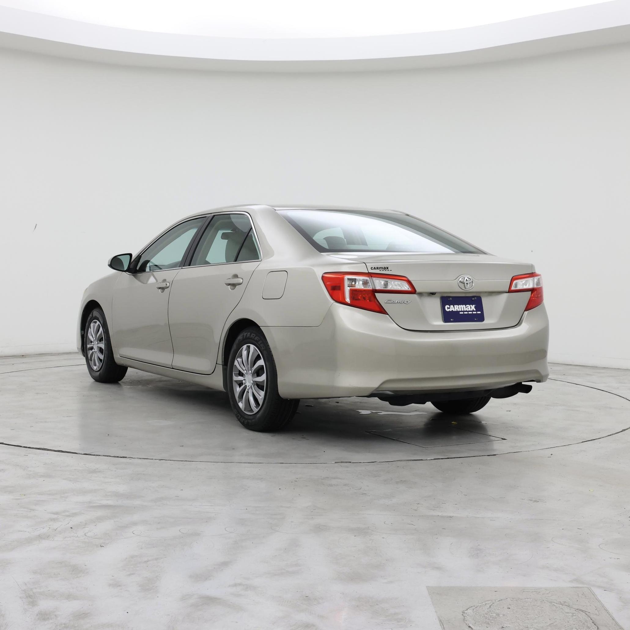 Thumbnail: 2014 Toyota Camry - 2