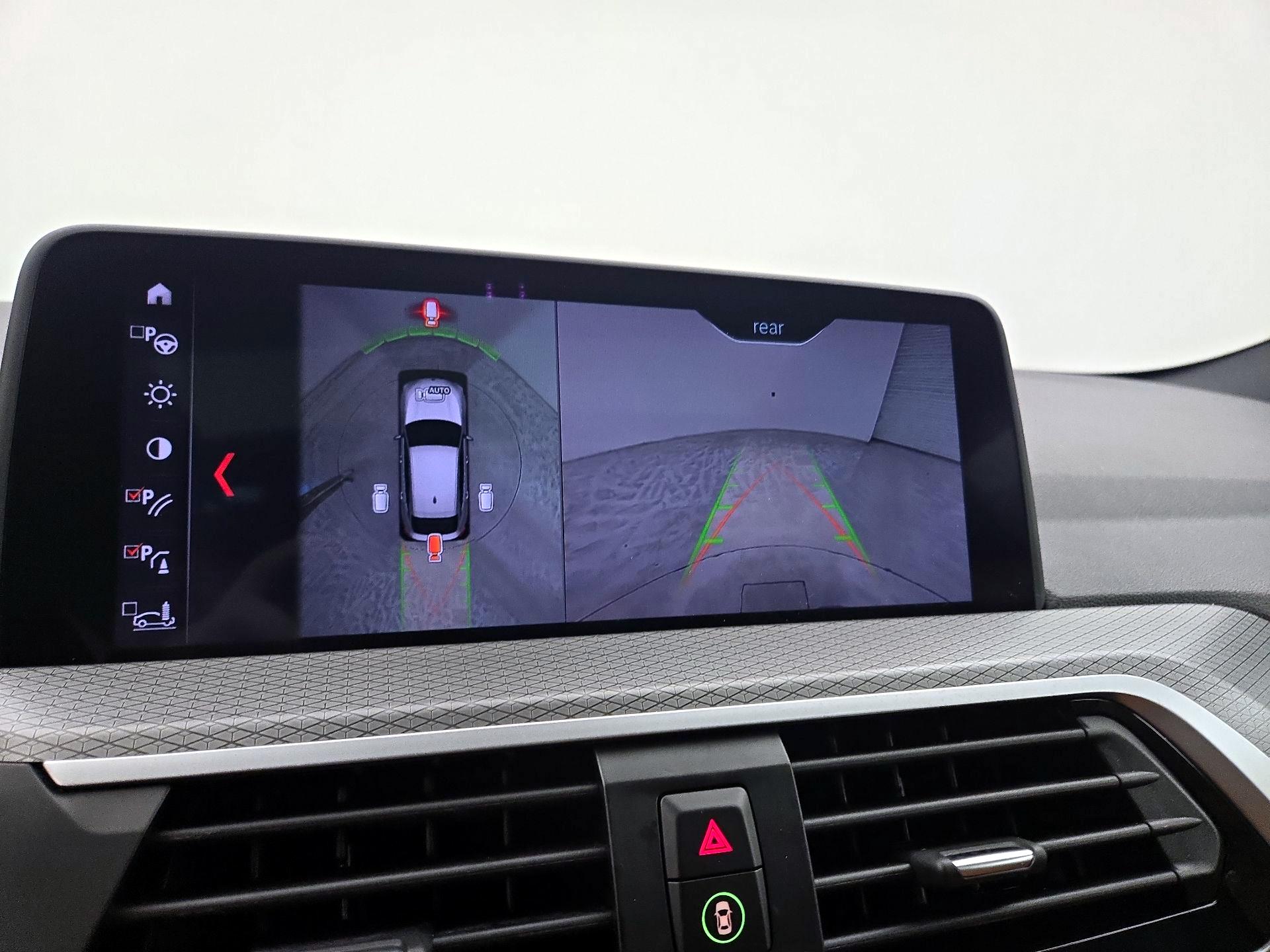 Thumbnail: 2019 BMW X4 - 15