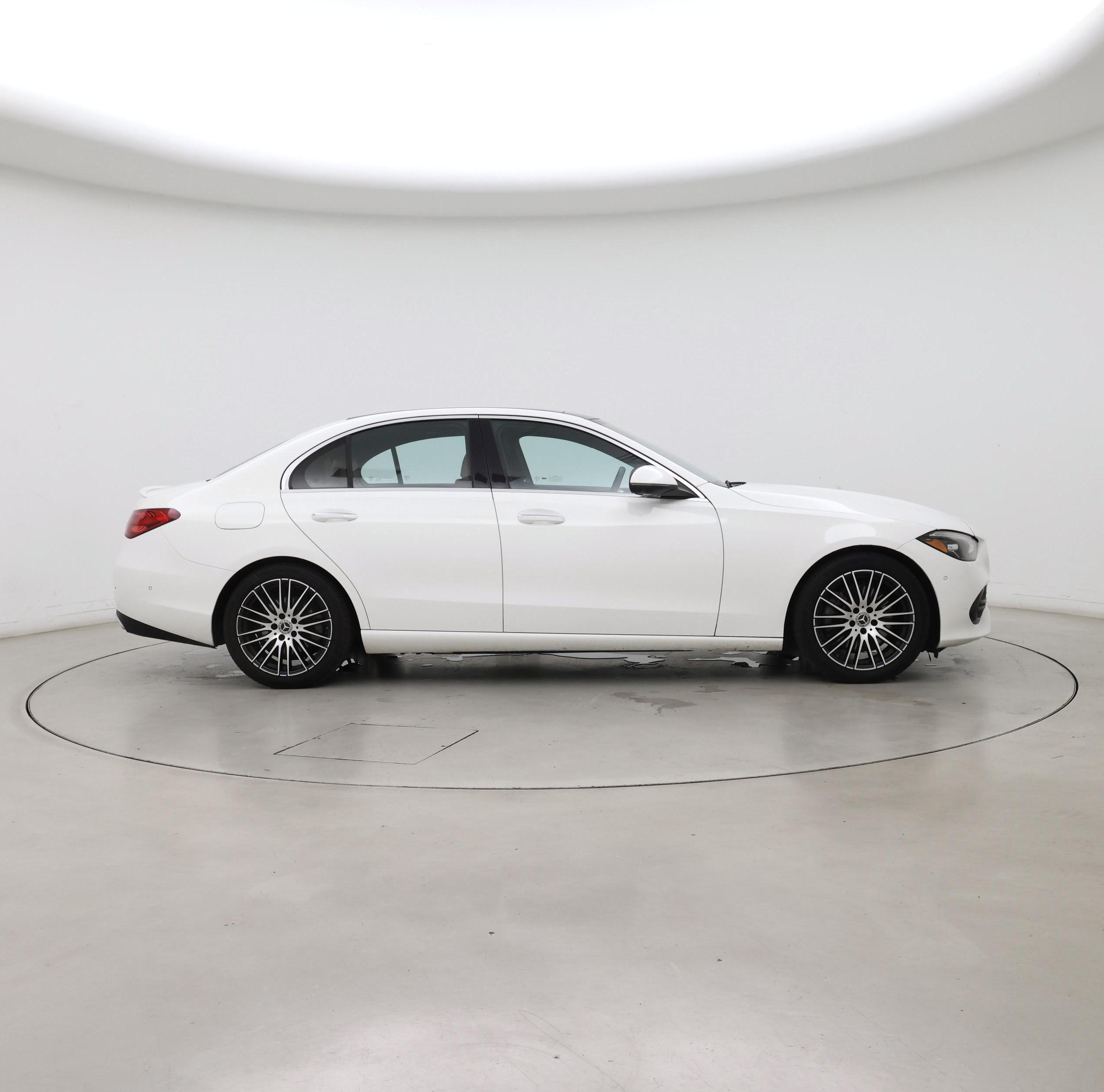 Thumbnail: 2022 Mercedes-Benz C-Class - 7