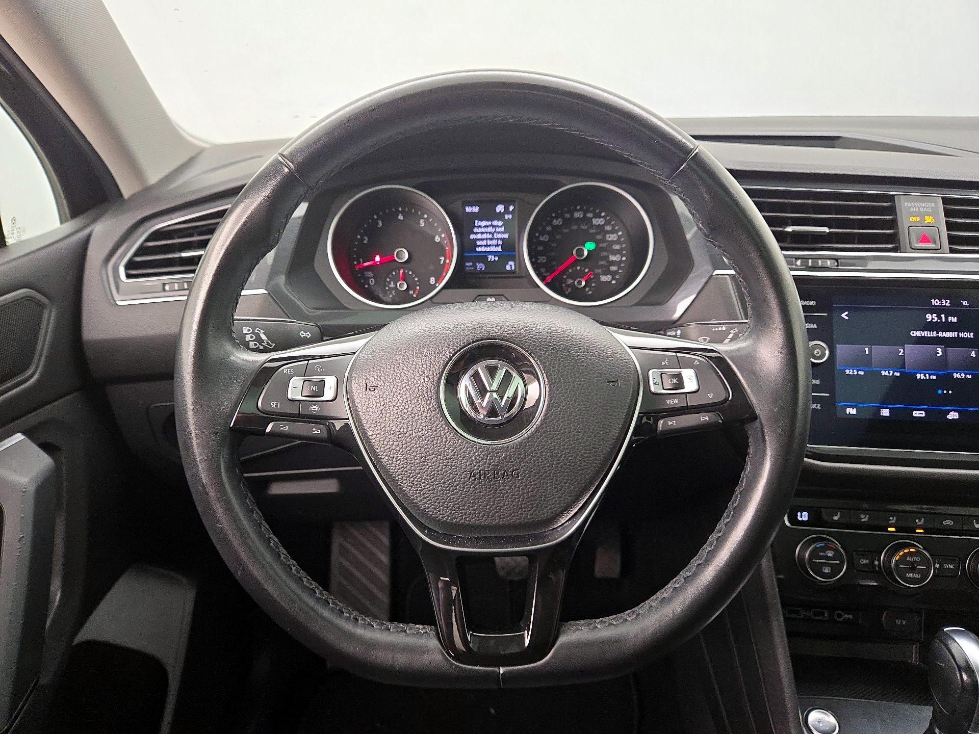 Thumbnail: 2019 Volkswagen Tiguan - 10