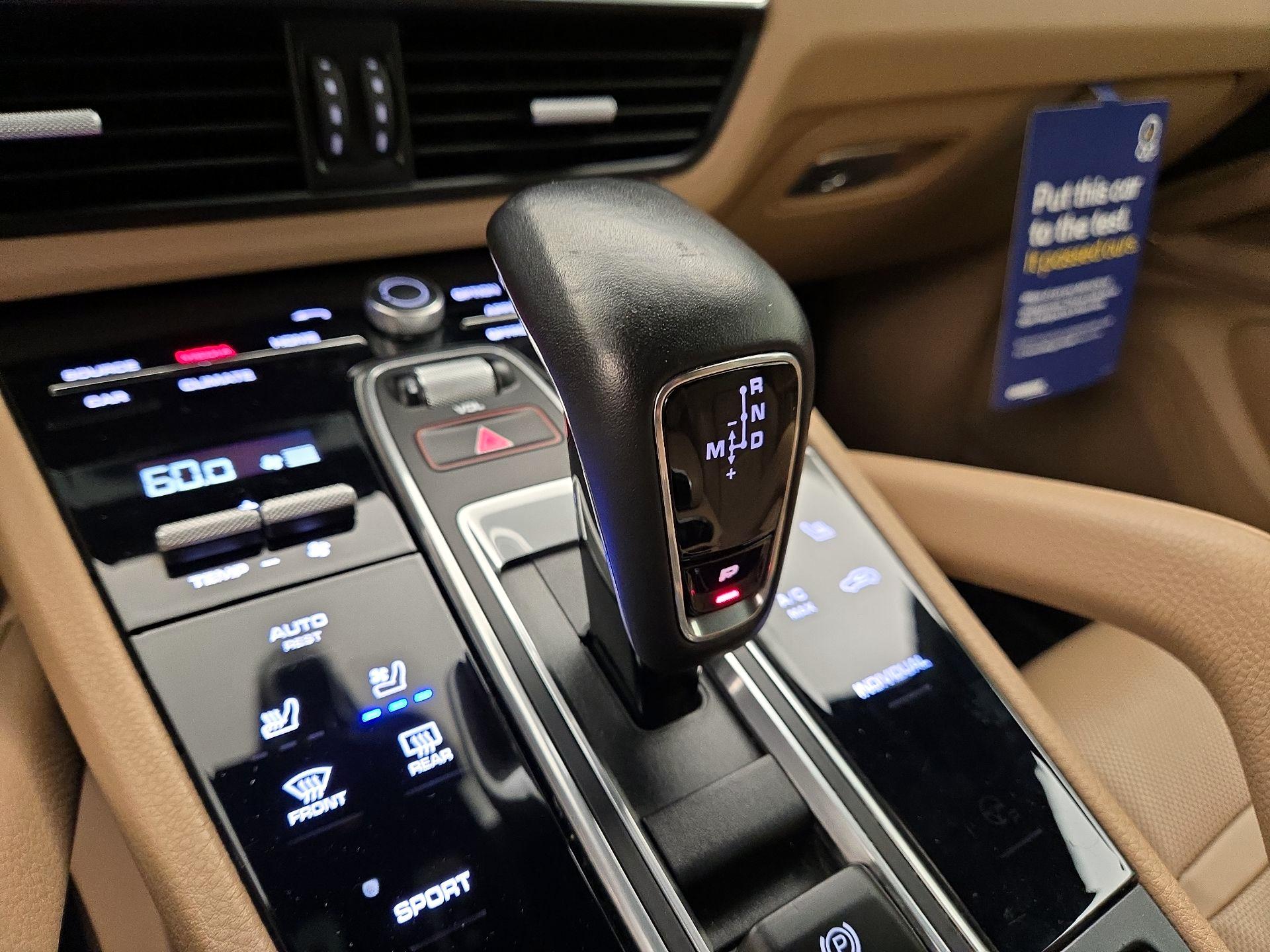 Thumbnail: 2020 Porsche Cayenne - 18
