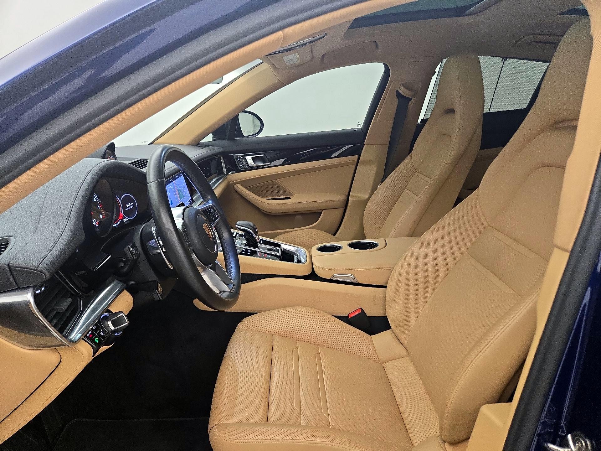 Thumbnail: 2020 Porsche Panamera - 11