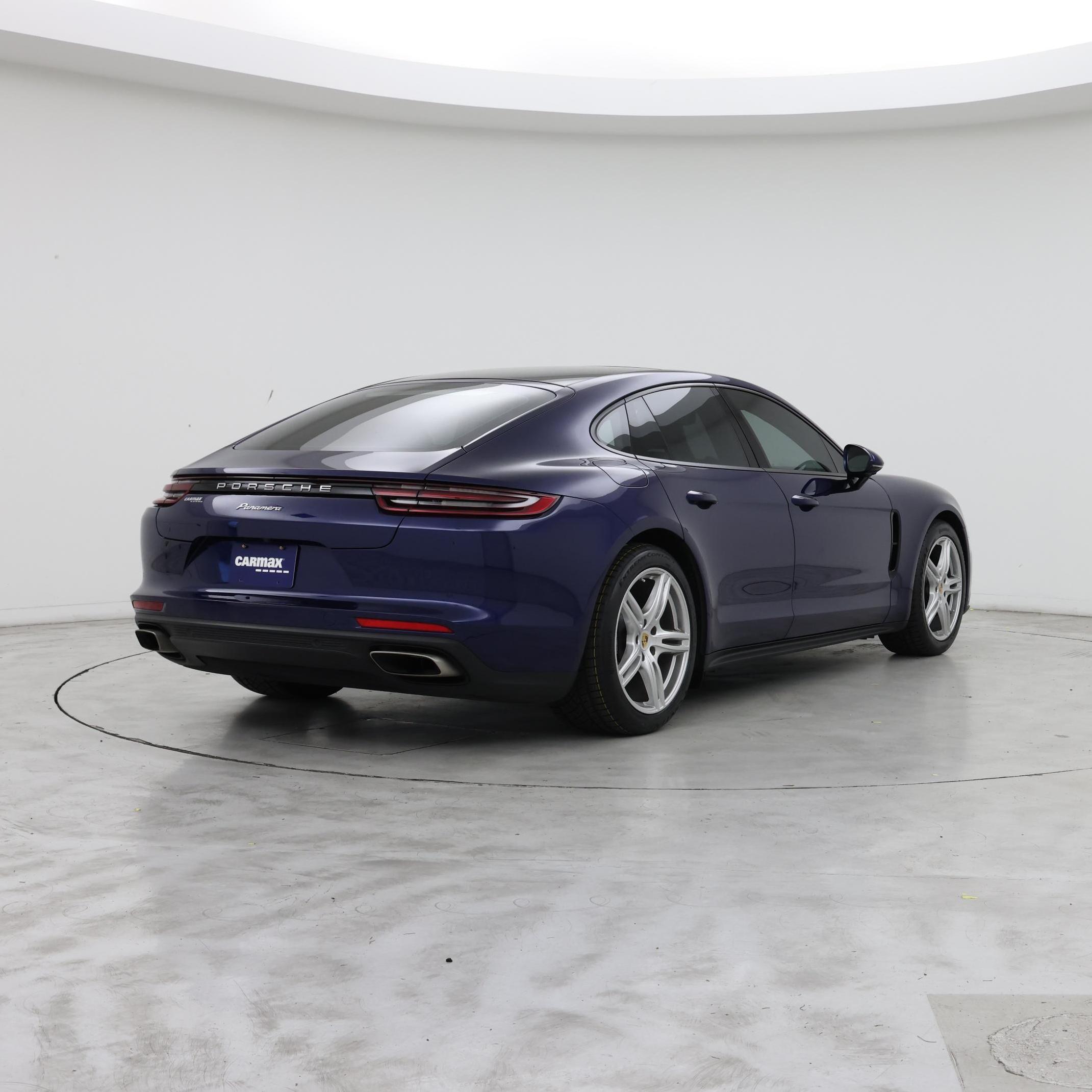 Thumbnail: 2020 Porsche Panamera - 8