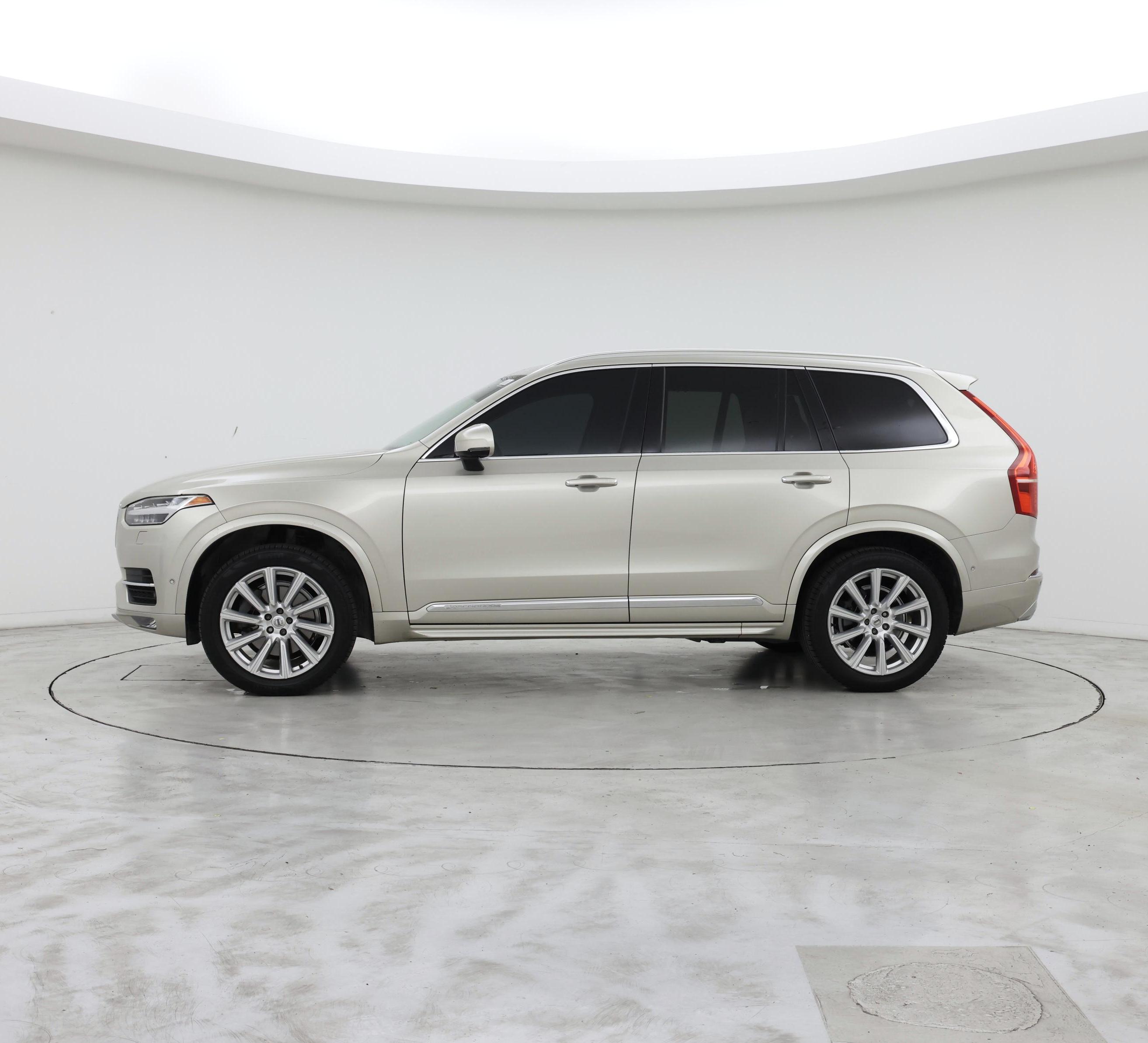 Thumbnail: 2018 Volvo XC90 - 3