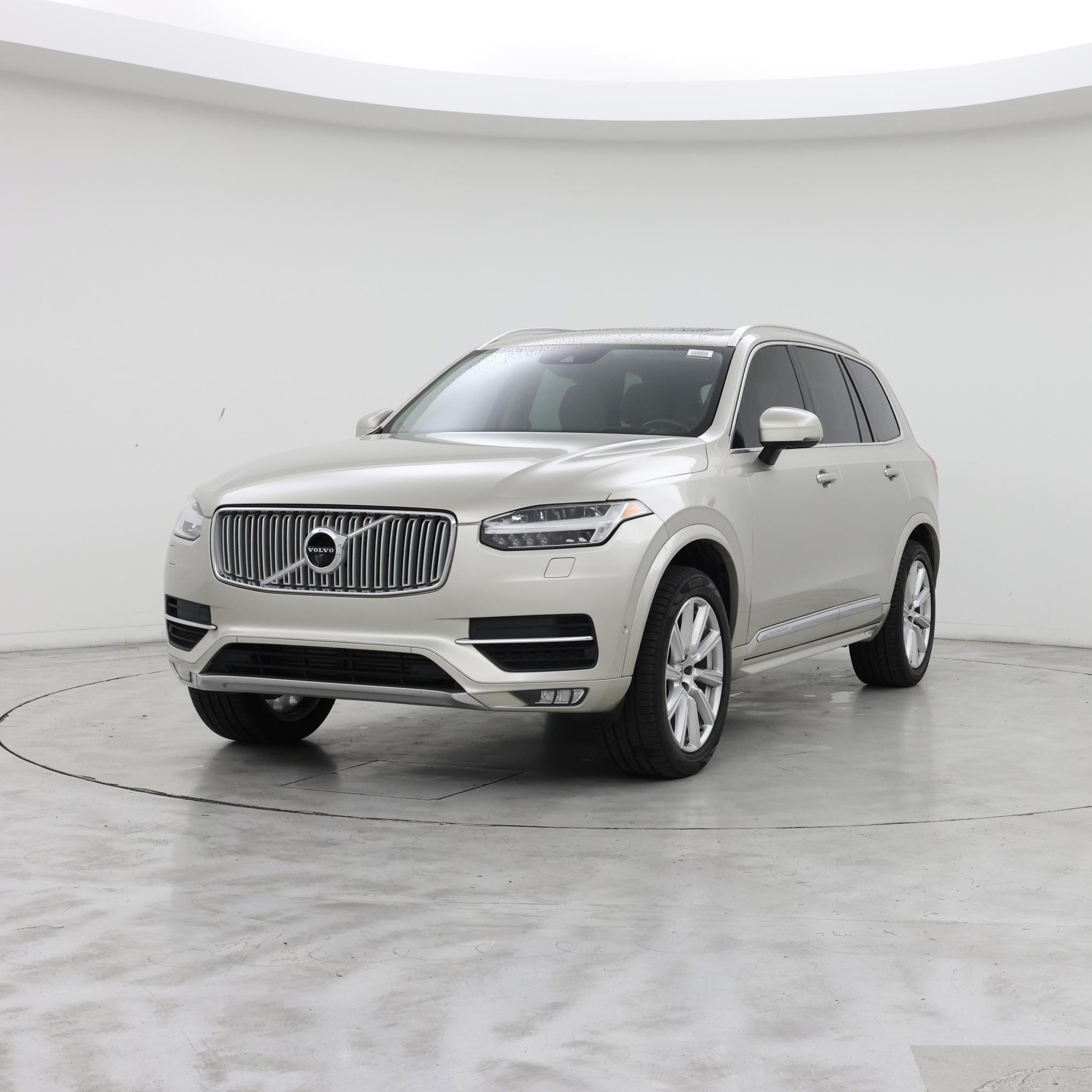 Thumbnail: 2018 Volvo XC90 - 4