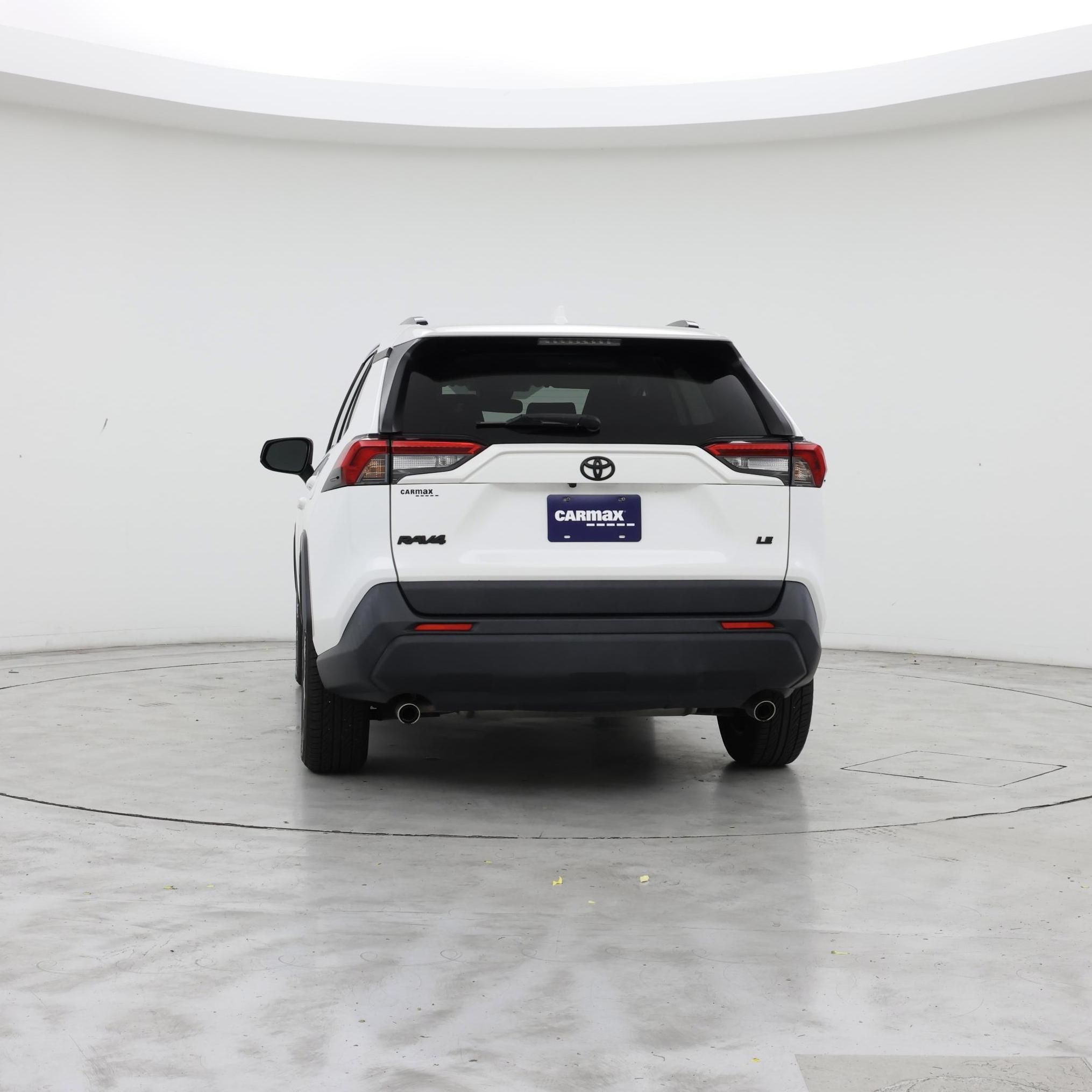 Thumbnail: 2019 Toyota RAV4 - 6