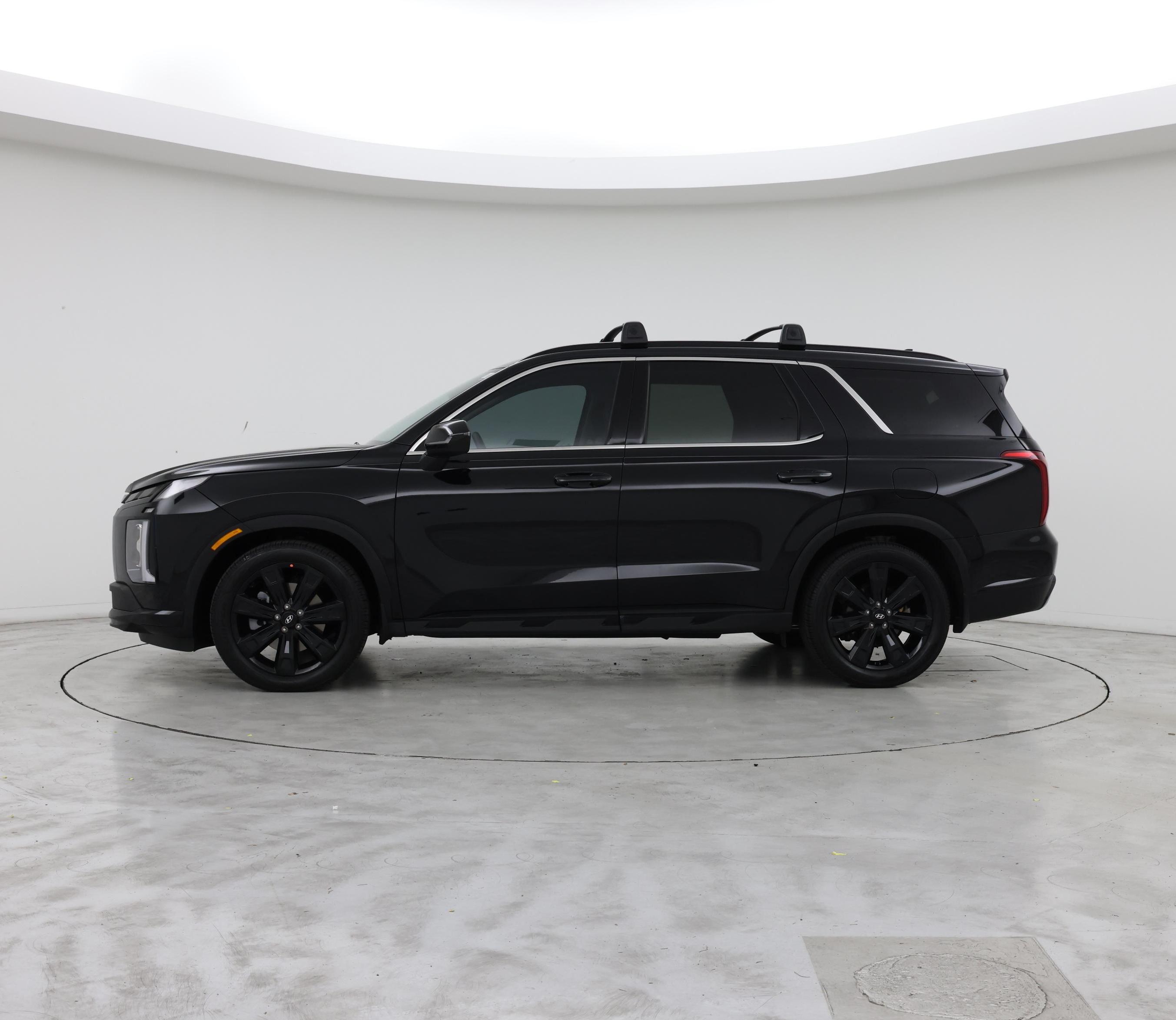 Thumbnail: 2023 Hyundai Palisade - 3