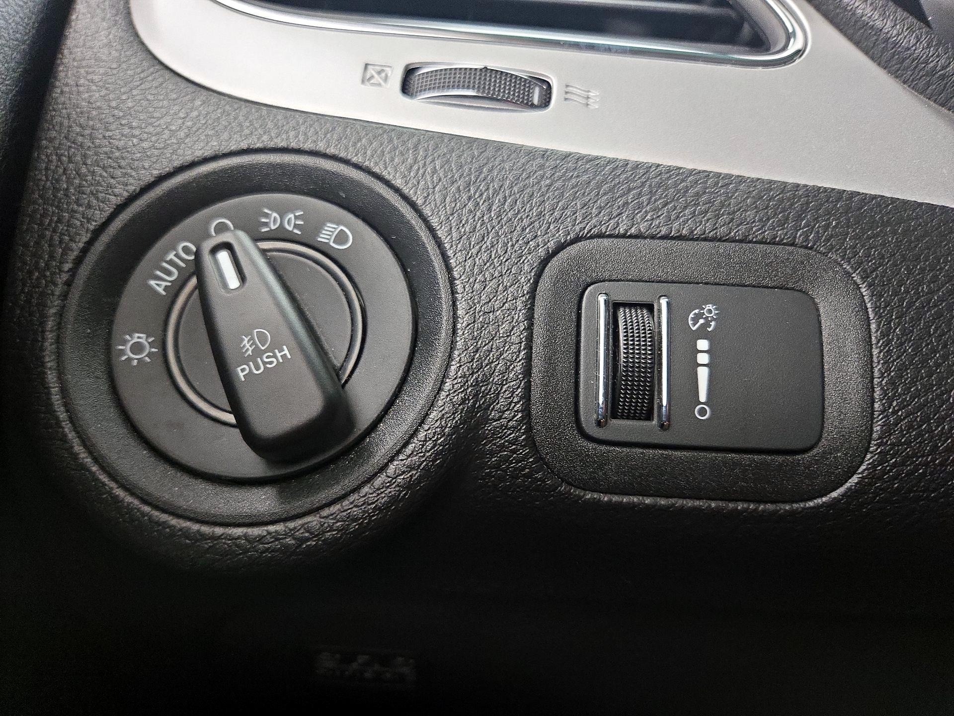 Thumbnail: 2018 Dodge Journey - 13