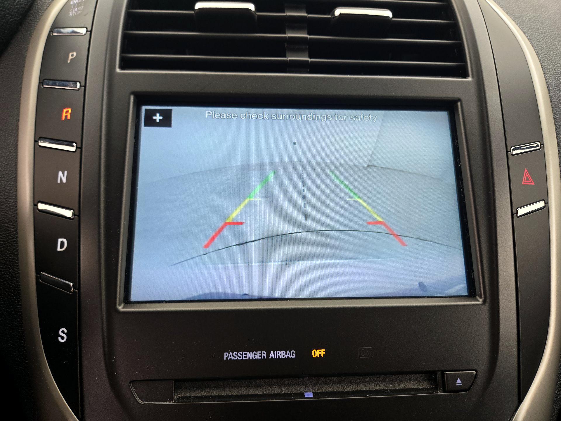 Thumbnail: 2016 Lincoln MKC - 14