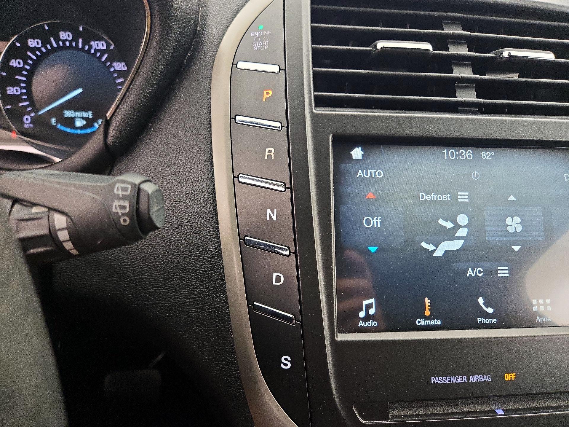 Thumbnail: 2016 Lincoln MKC - 17