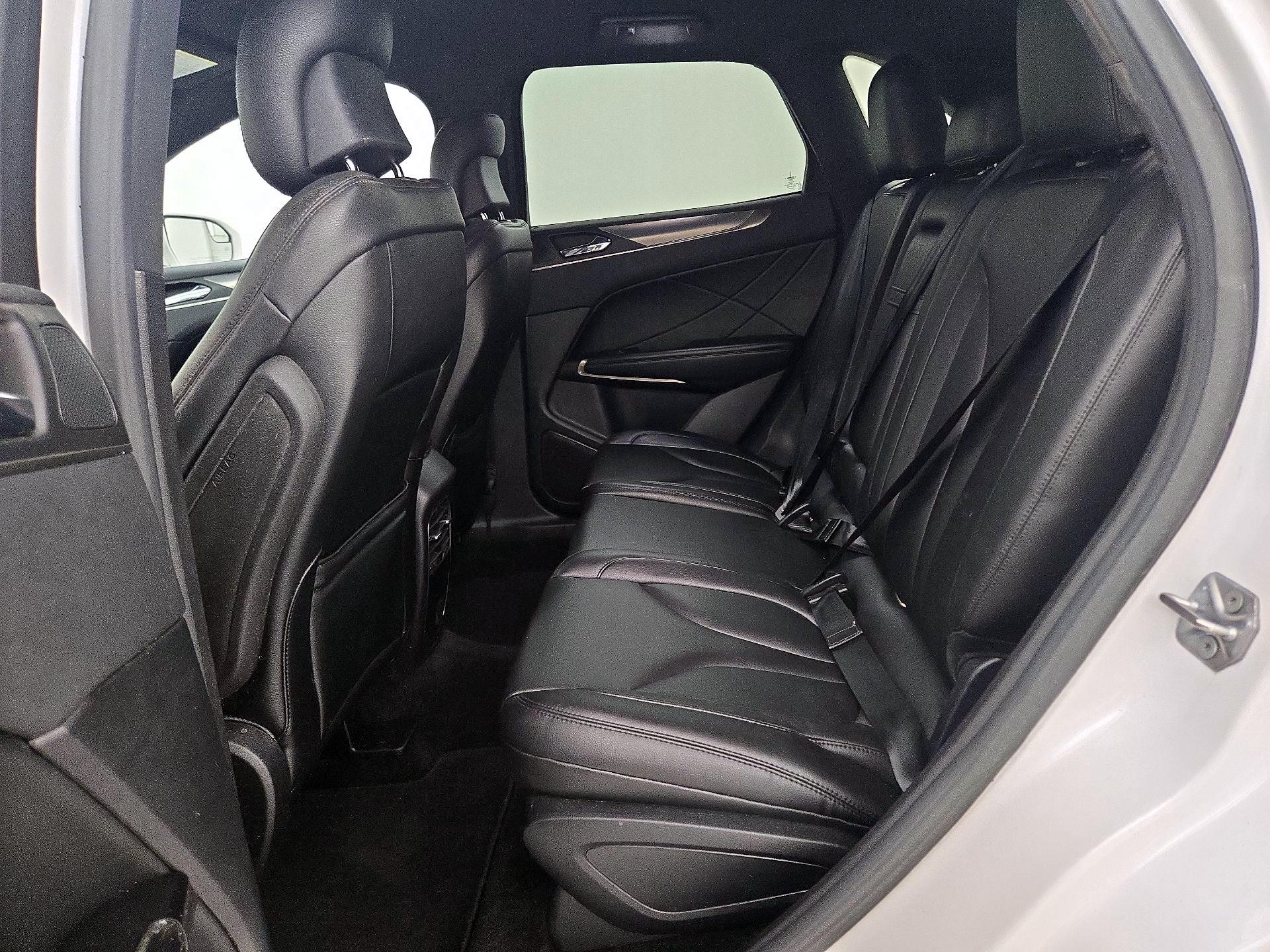 Thumbnail: 2016 Lincoln MKC - 19