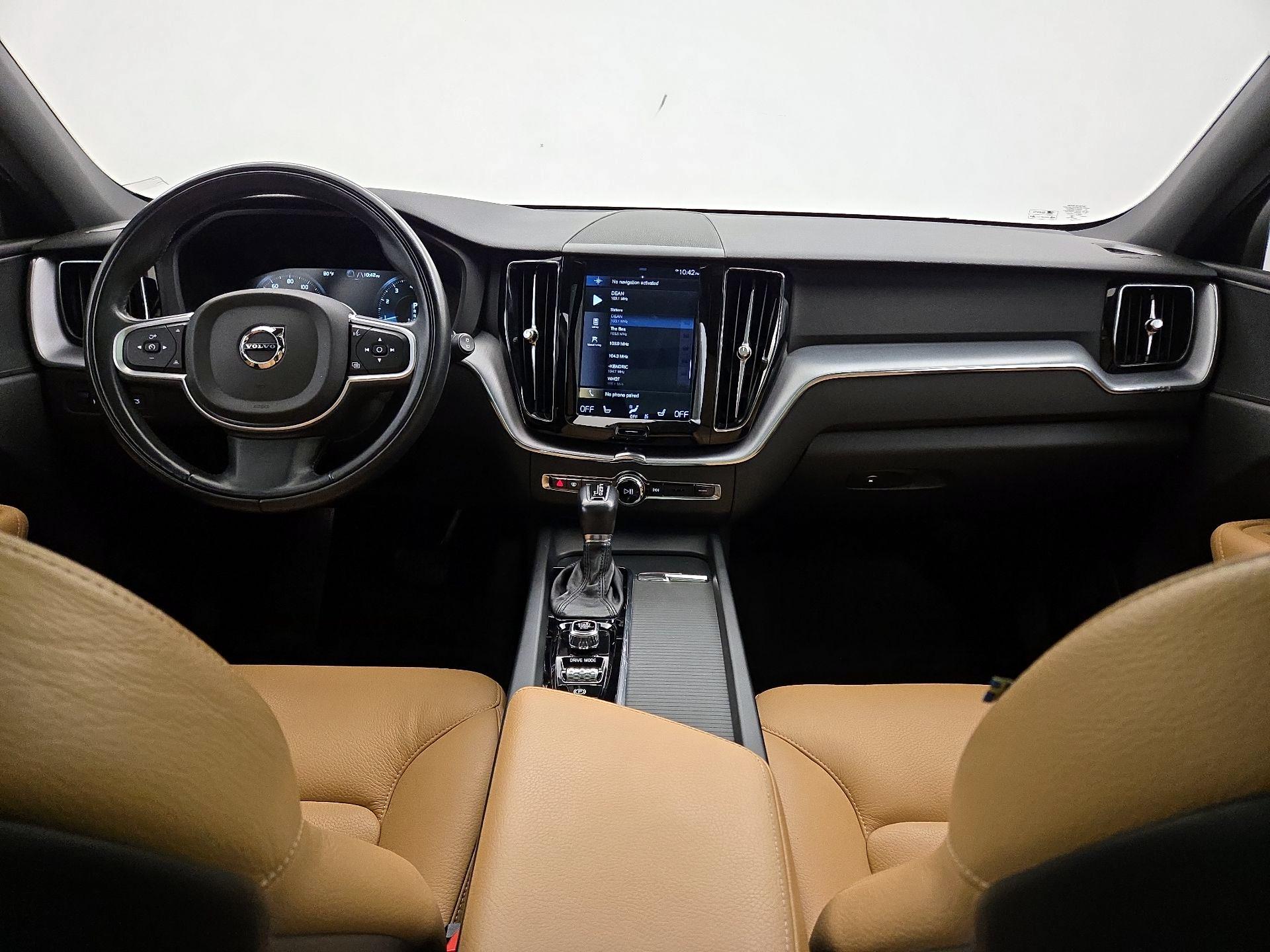 Thumbnail: 2020 Volvo XC60 - 9