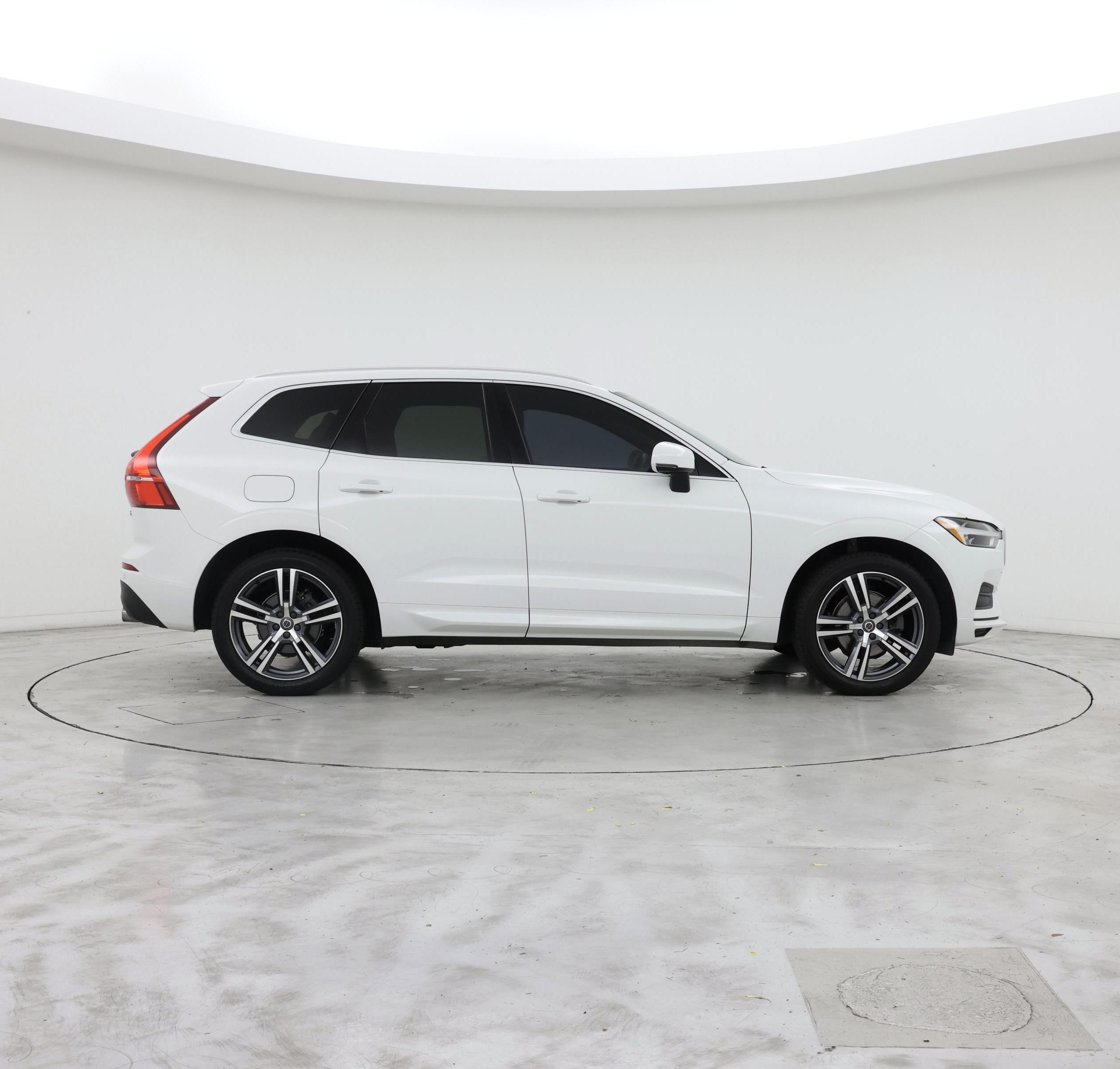 Thumbnail: 2020 Volvo XC60 - 7