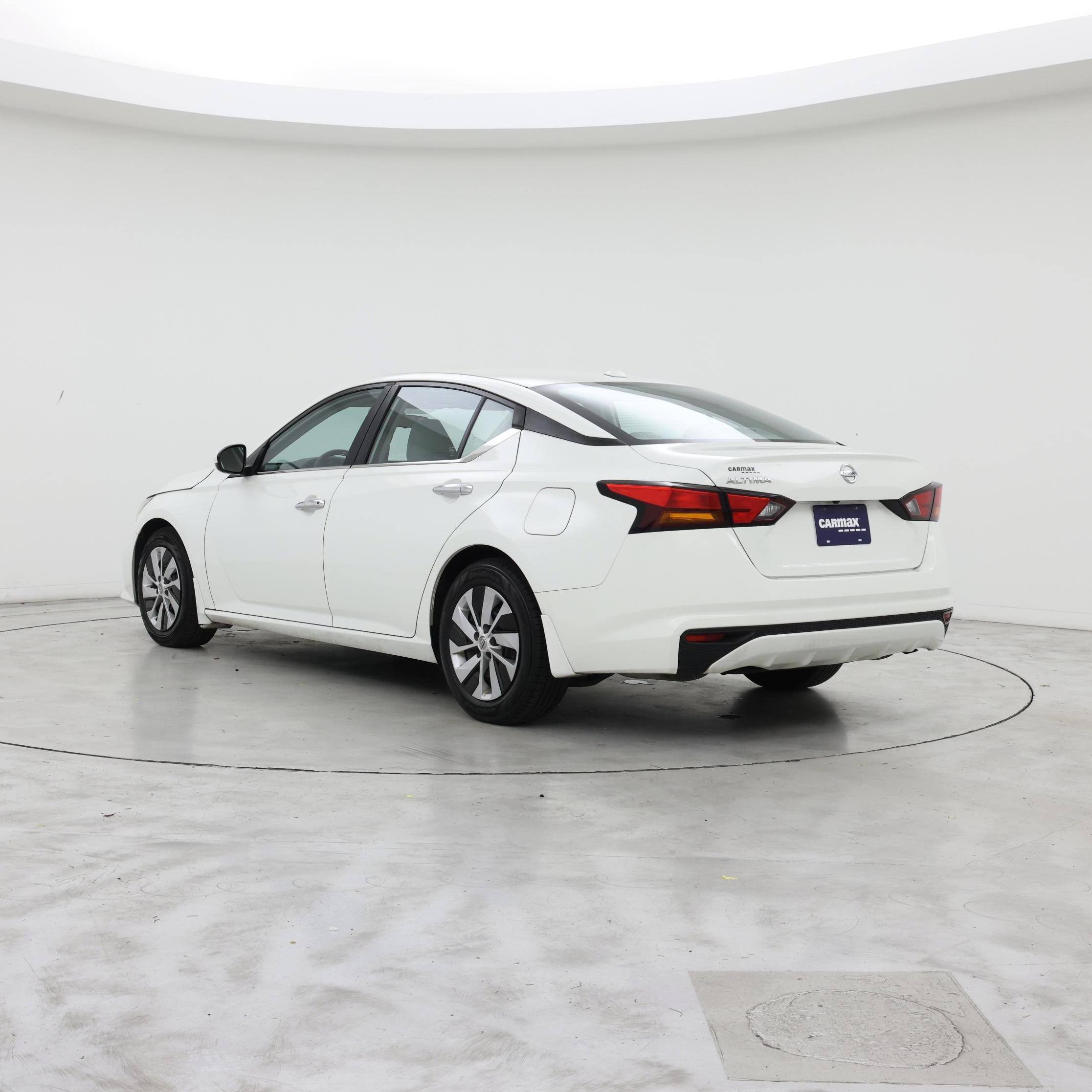 Thumbnail: 2020 Nissan Altima - 2