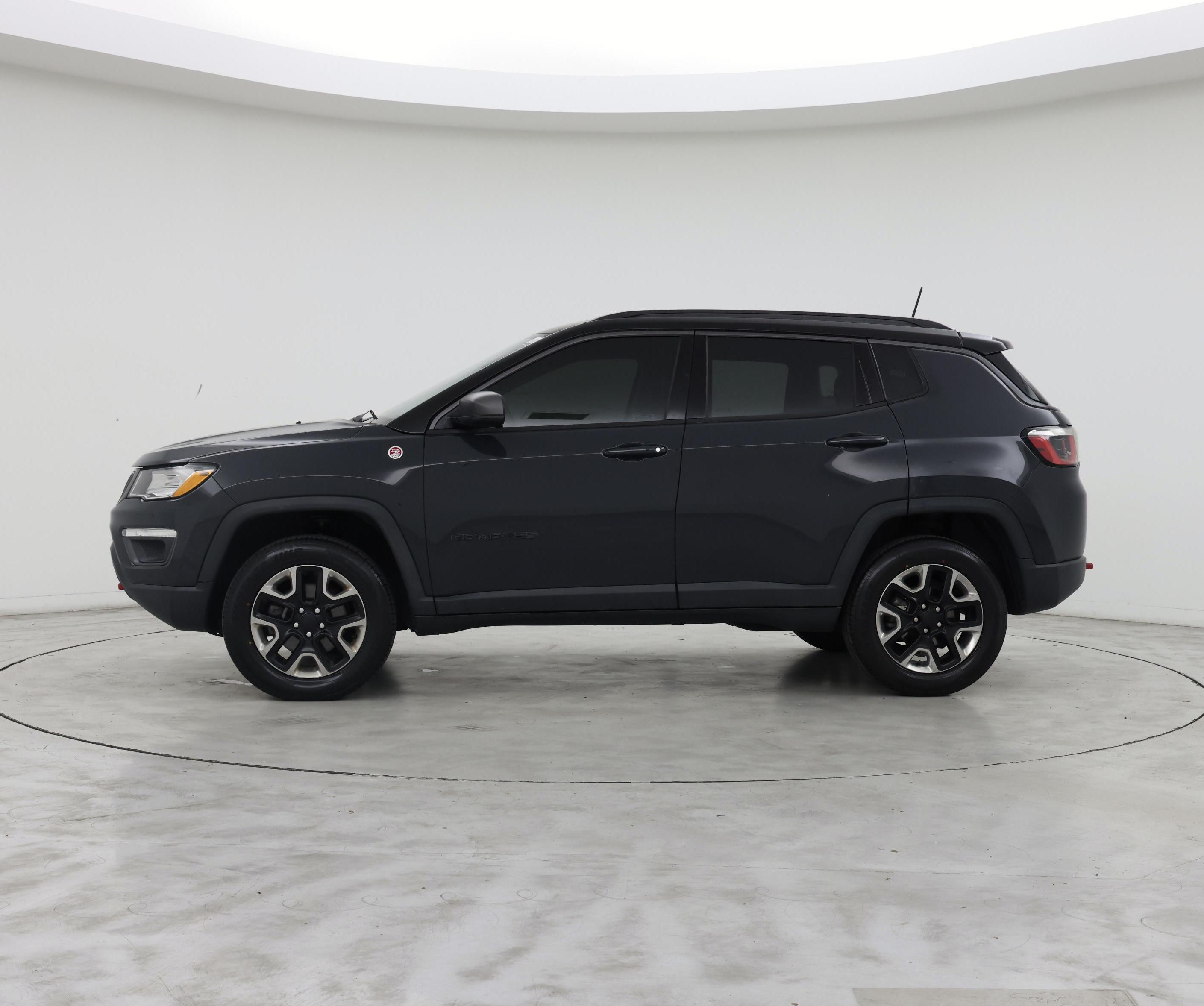 Thumbnail: 2018 Jeep Compass - 3