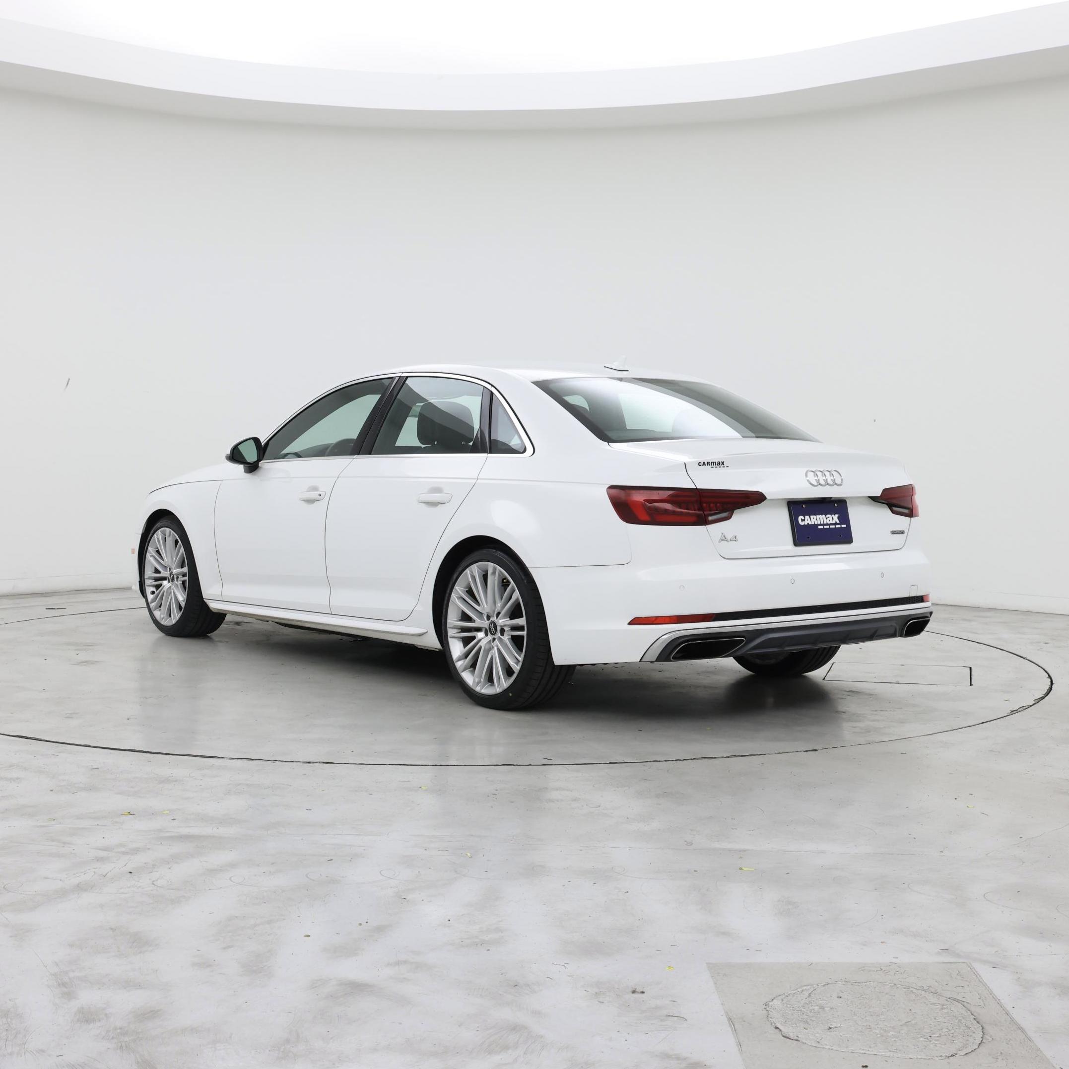 Thumbnail: 2019 Audi A4 - 2