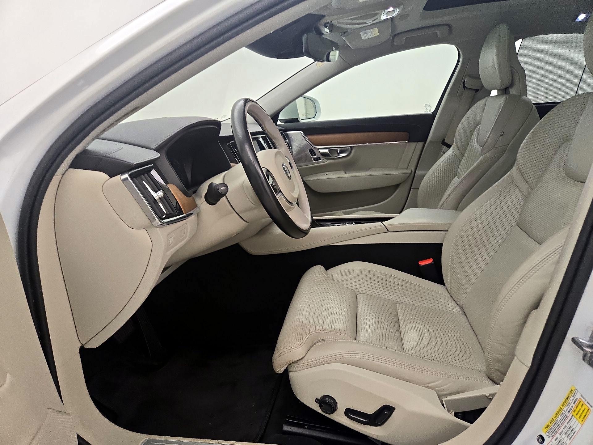 Thumbnail: 2018 Volvo S90 - 11