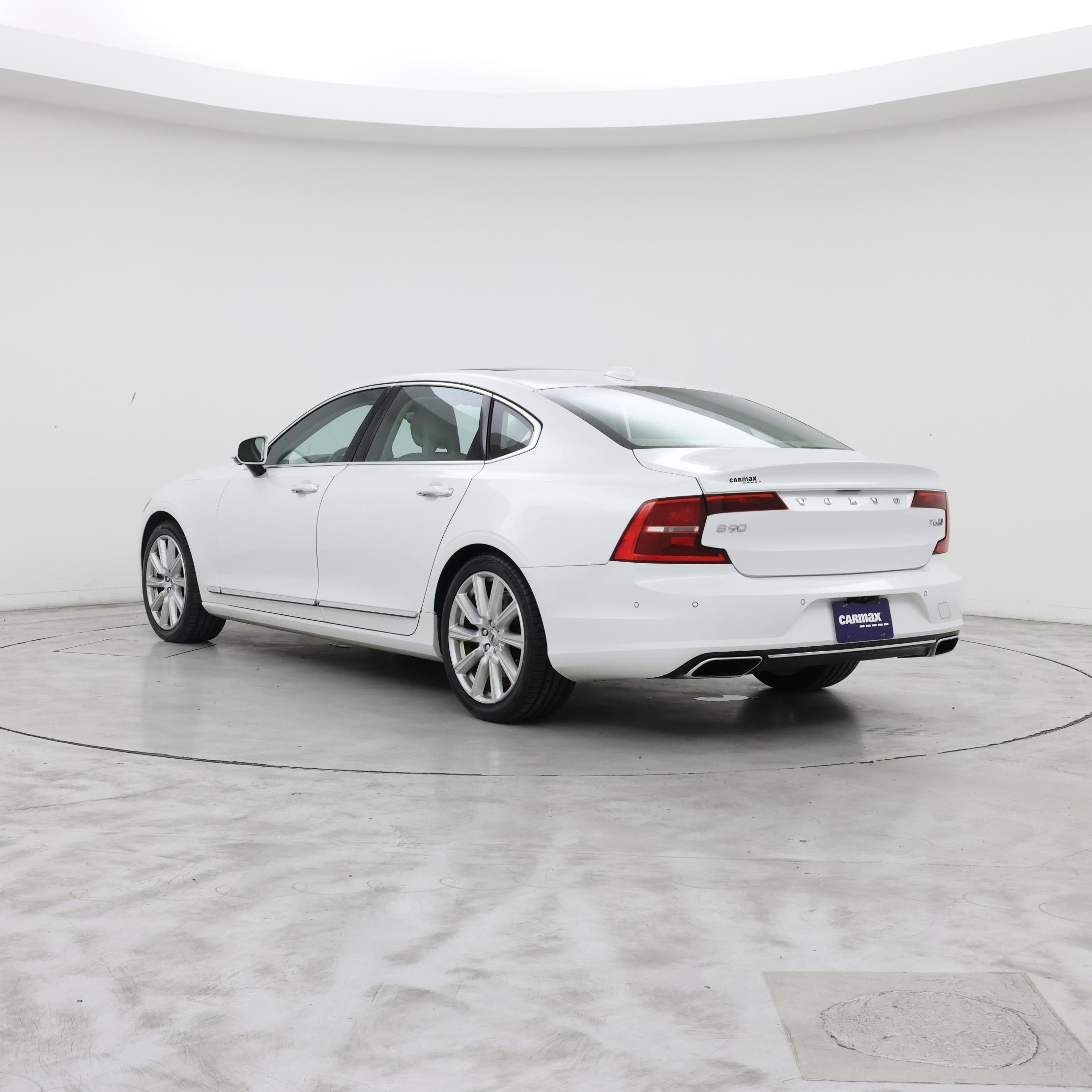 Thumbnail: 2018 Volvo S90 - 2