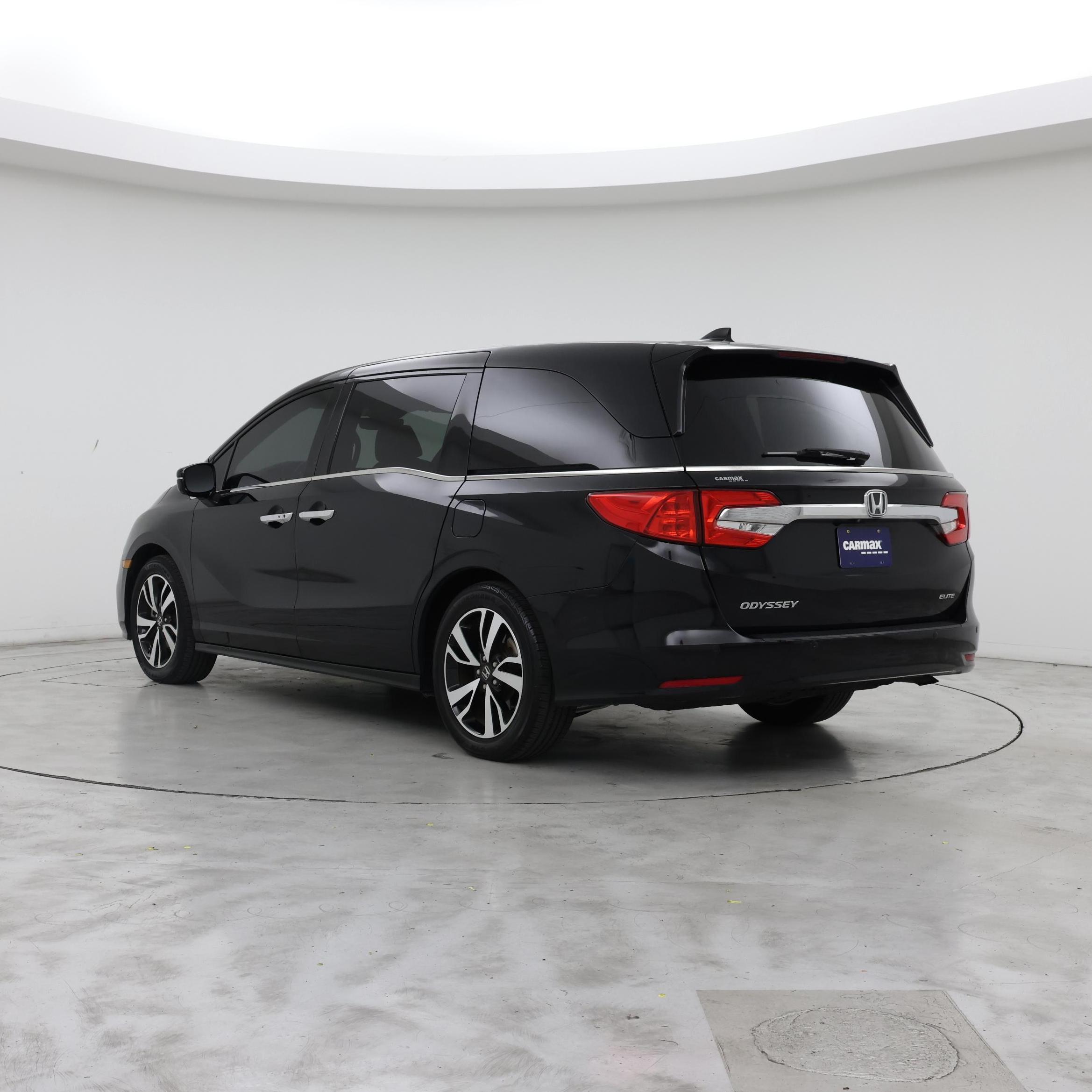 Thumbnail: 2019 Honda Odyssey - 2