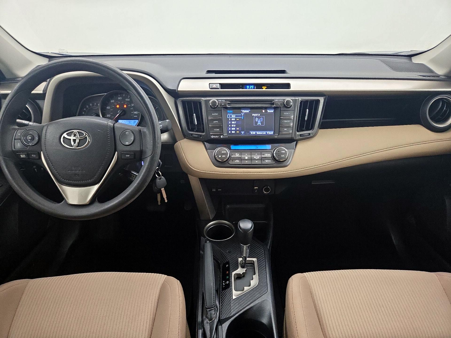 Thumbnail: 2015 Toyota RAV4 - 9