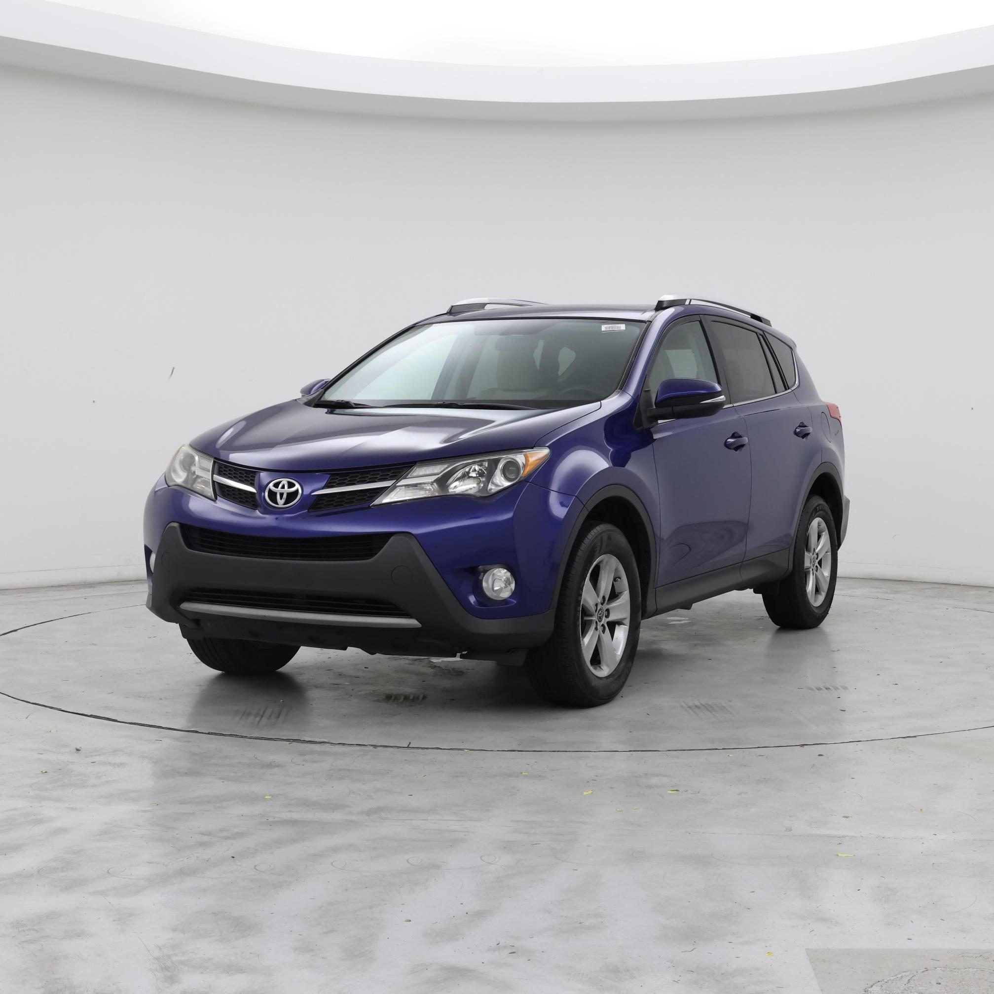 Thumbnail: 2015 Toyota RAV4 - 4