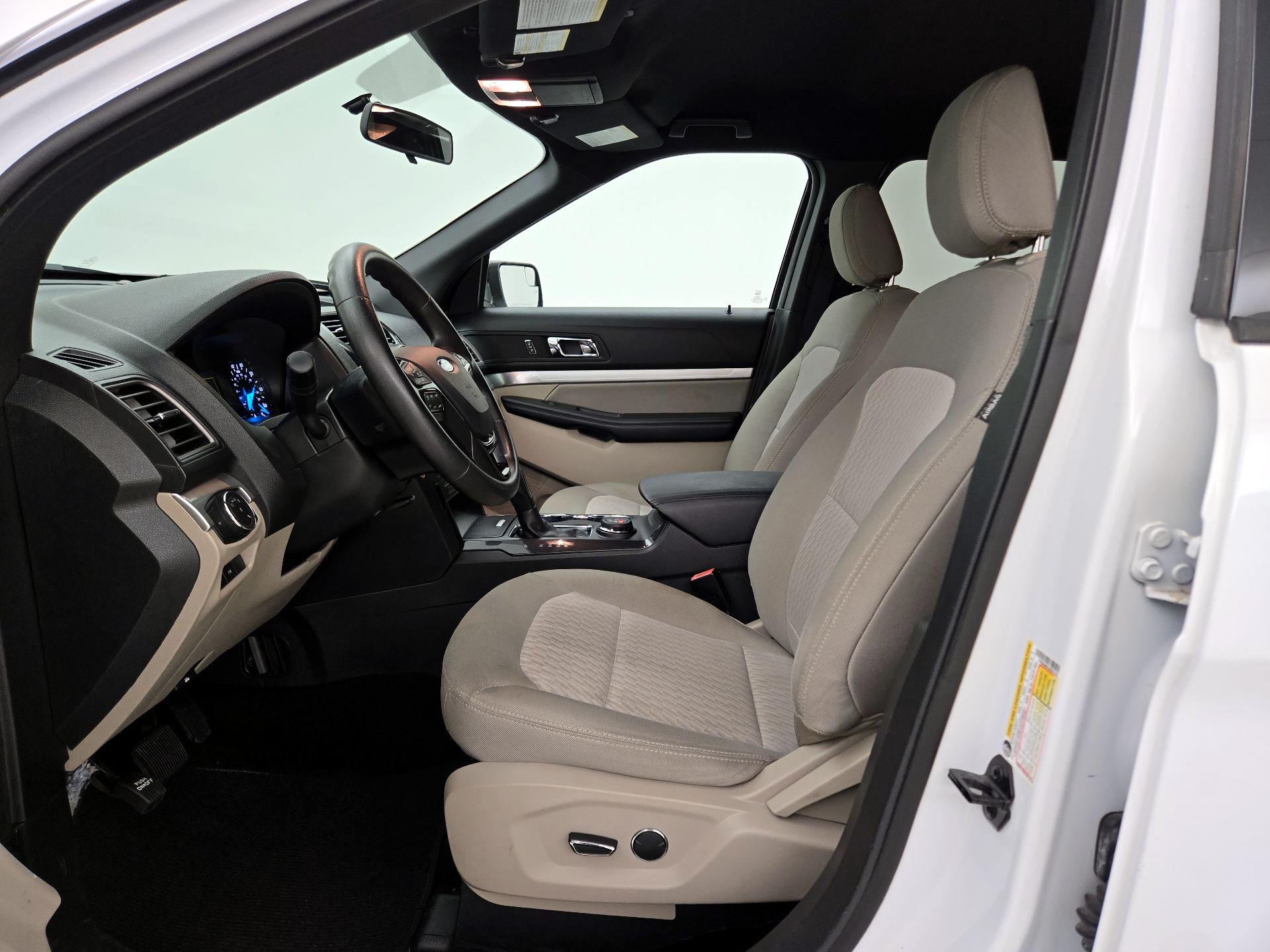 Thumbnail: 2018 Ford Explorer - 11