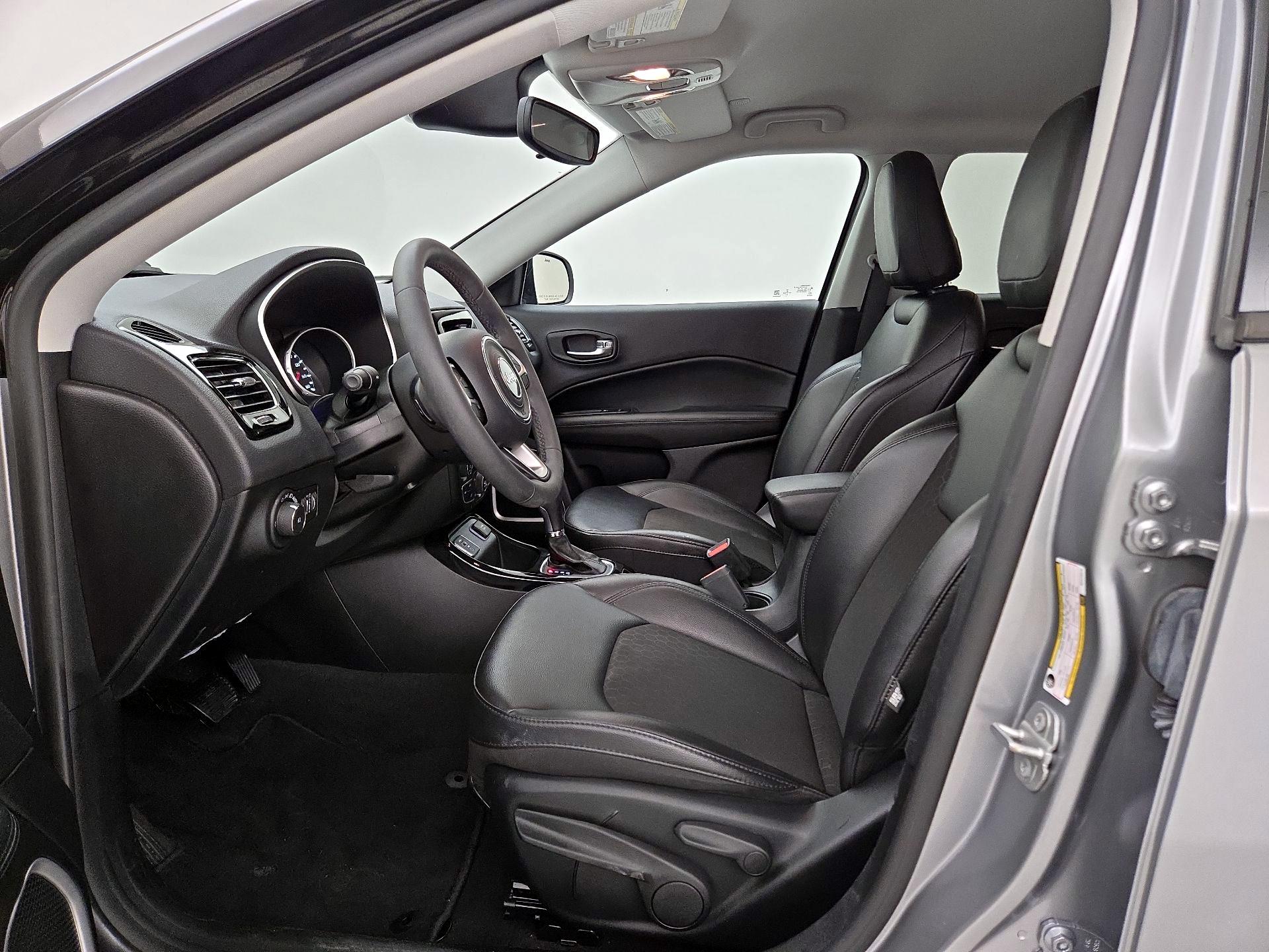 Thumbnail: 2021 Jeep Compass - 11