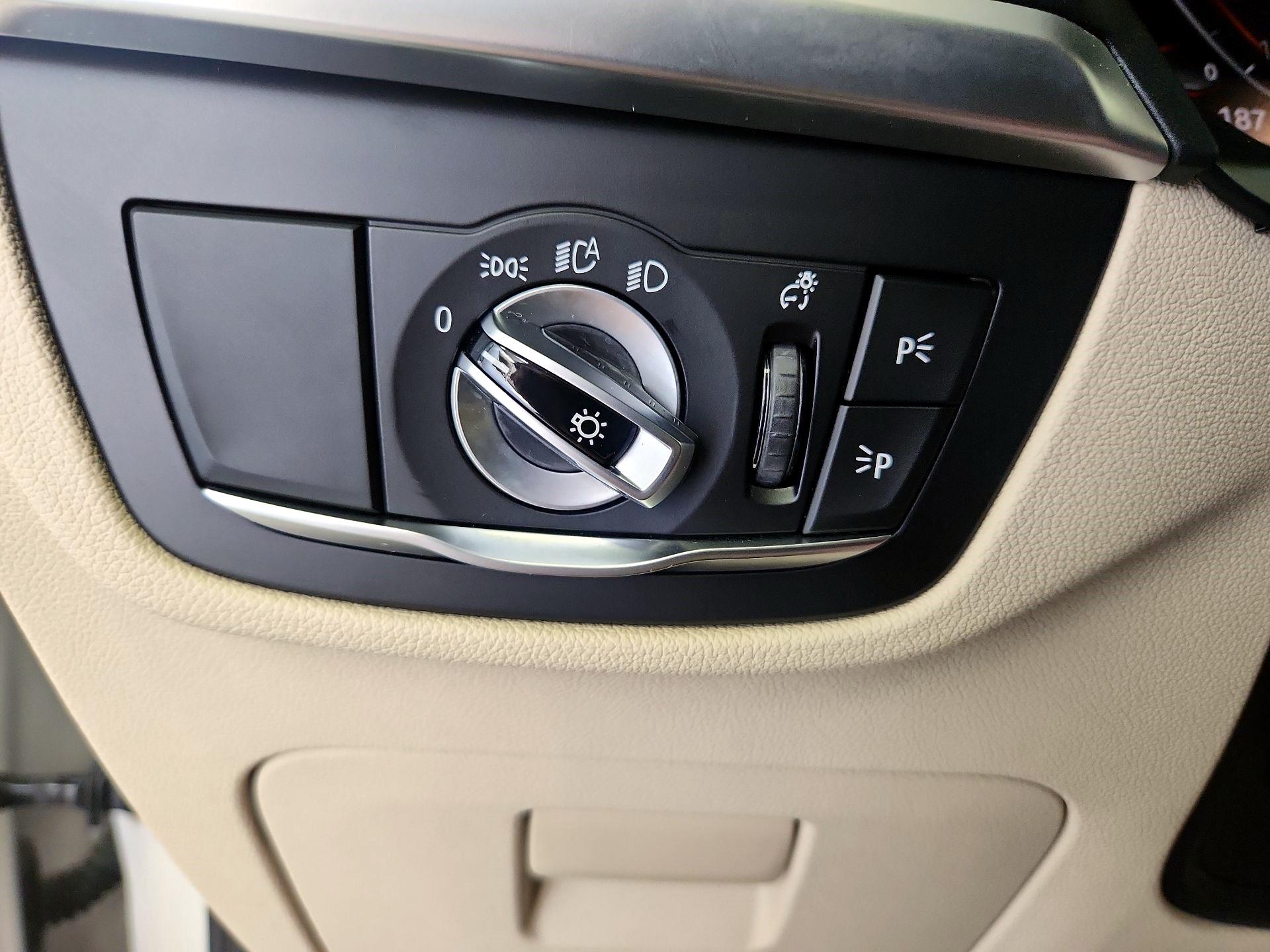 Thumbnail: 2022 BMW X3 - 13