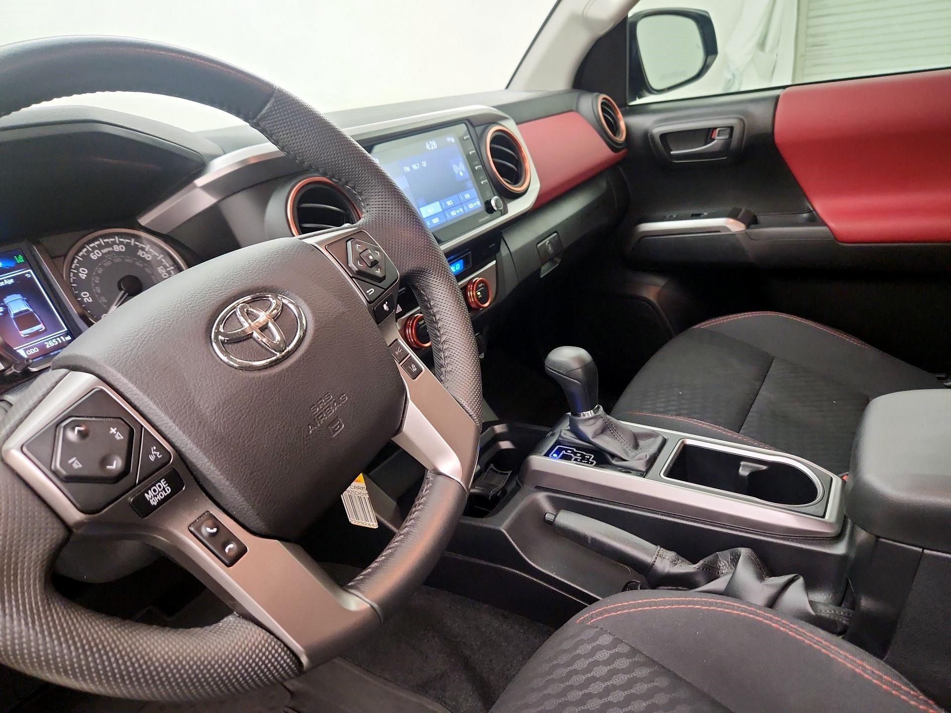 Thumbnail: 2022 Toyota Tacoma - 11
