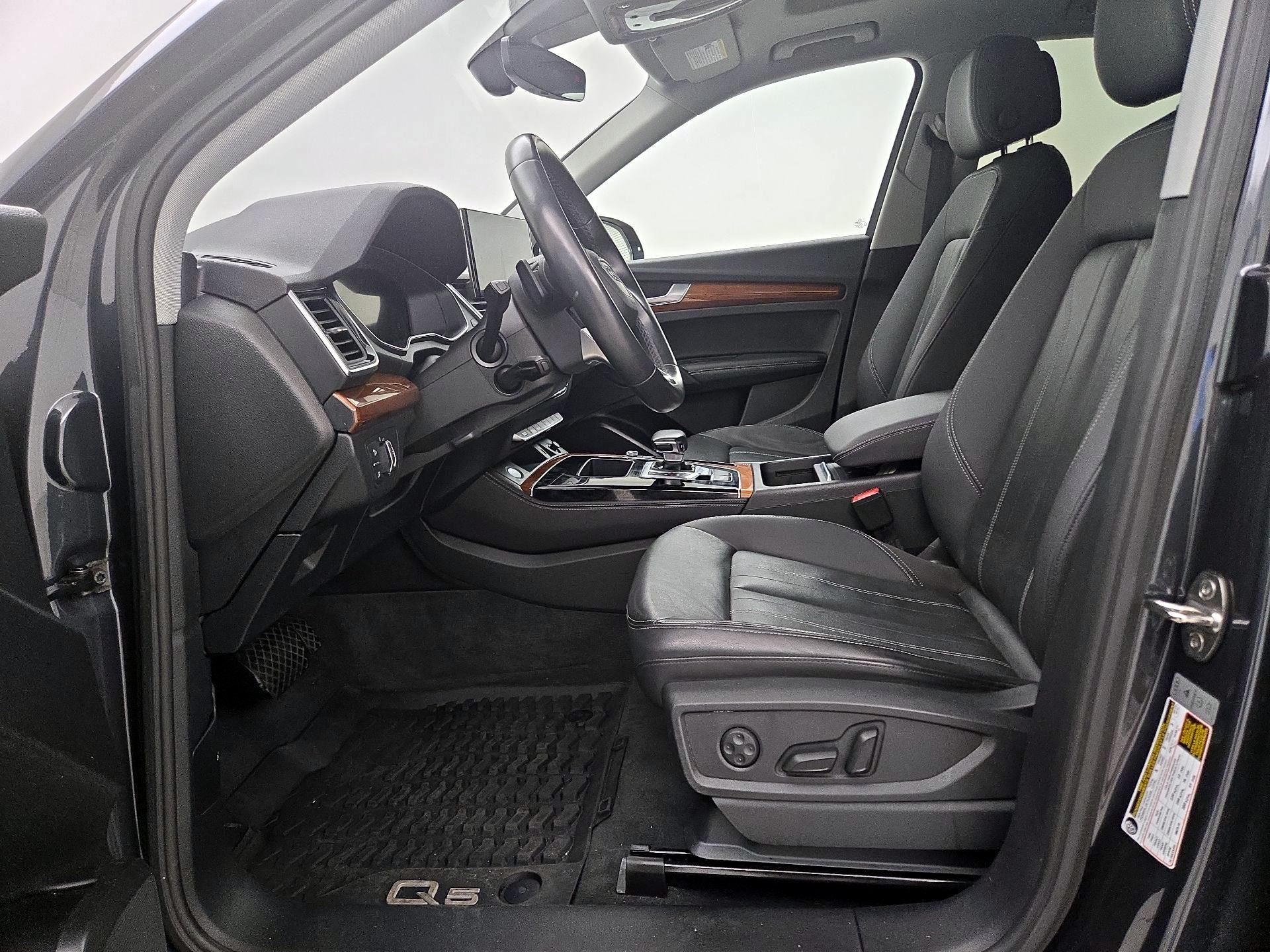 Thumbnail: 2021 Audi Q5 - 11
