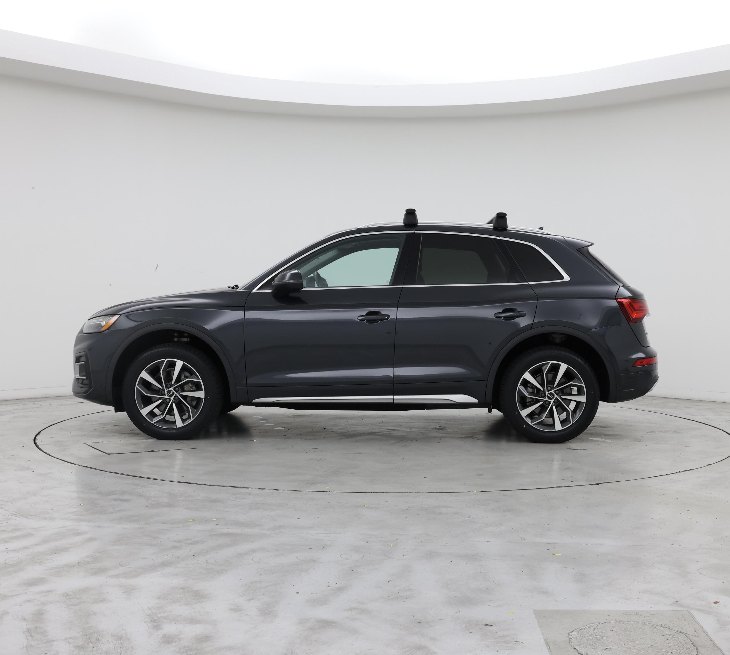 Thumbnail: 2021 Audi Q5 - 3
