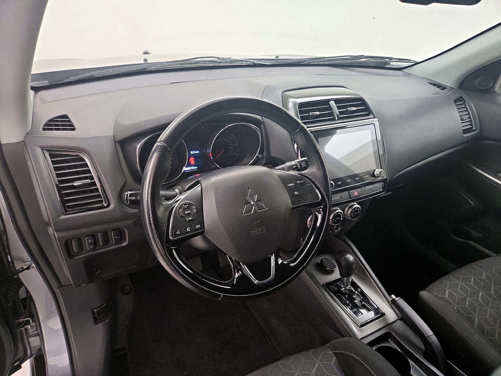 Thumbnail: 2021 Mitsubishi Outlander Sport - 9
