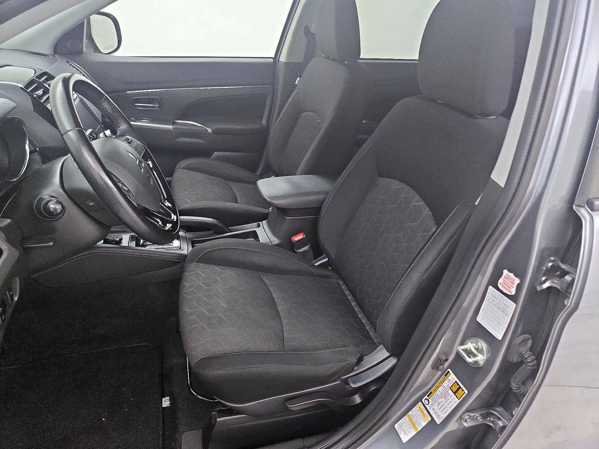 Thumbnail: 2021 Mitsubishi Outlander Sport - 11